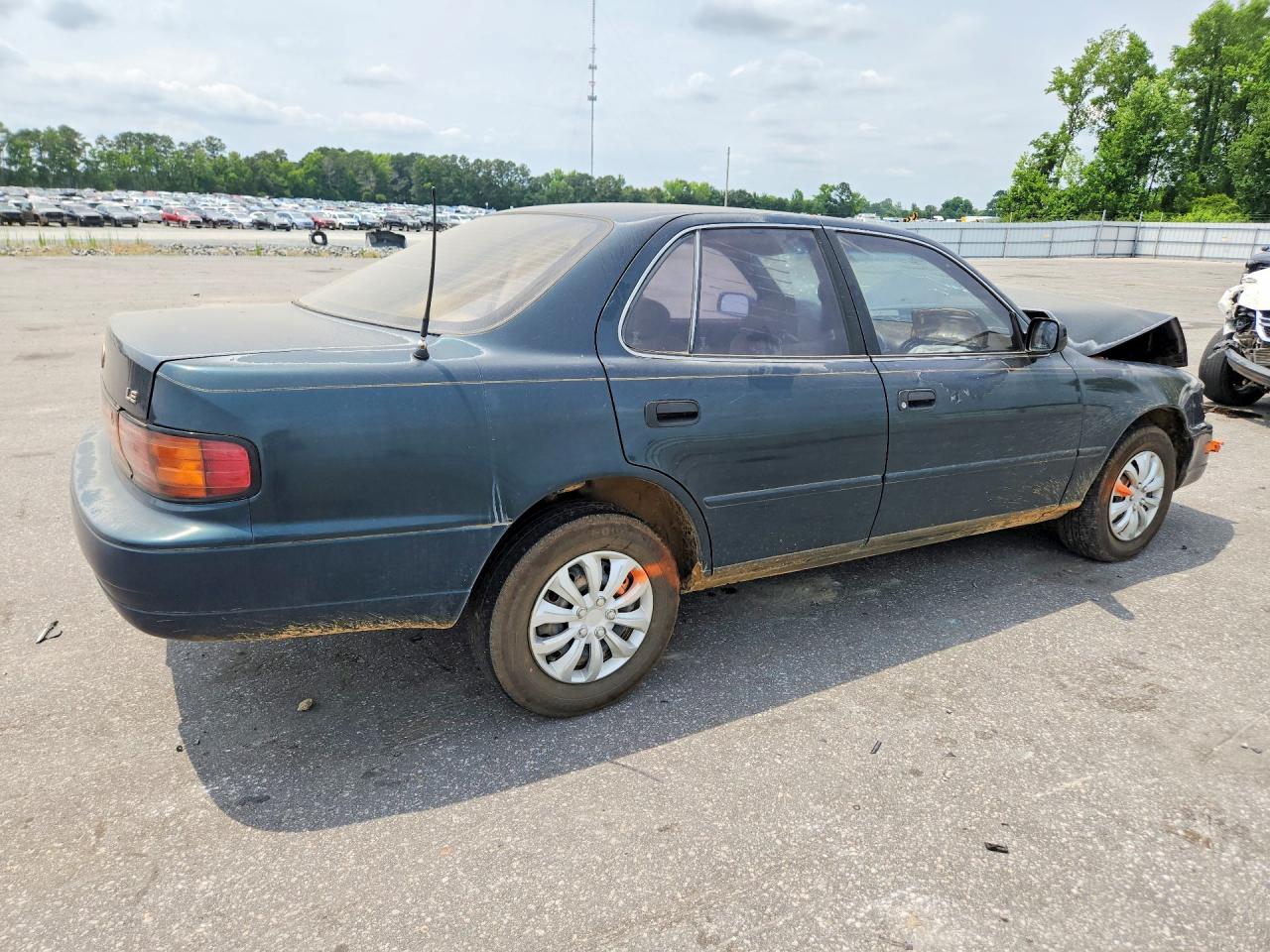 1994 Toyota Camry Le Green vin: 4T1SK12EXRU350447