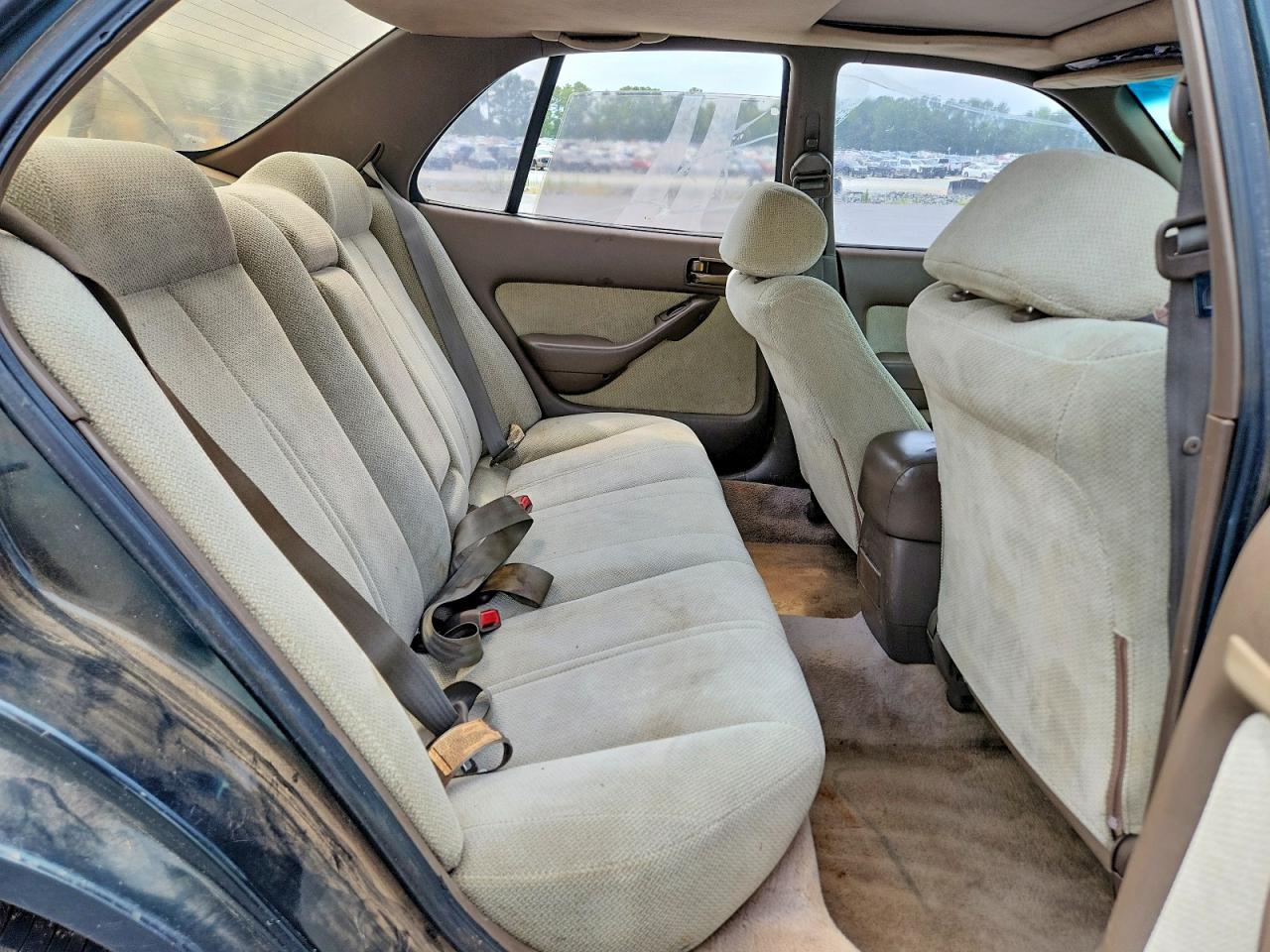 1994 Toyota Camry Le Green vin: 4T1SK12EXRU350447