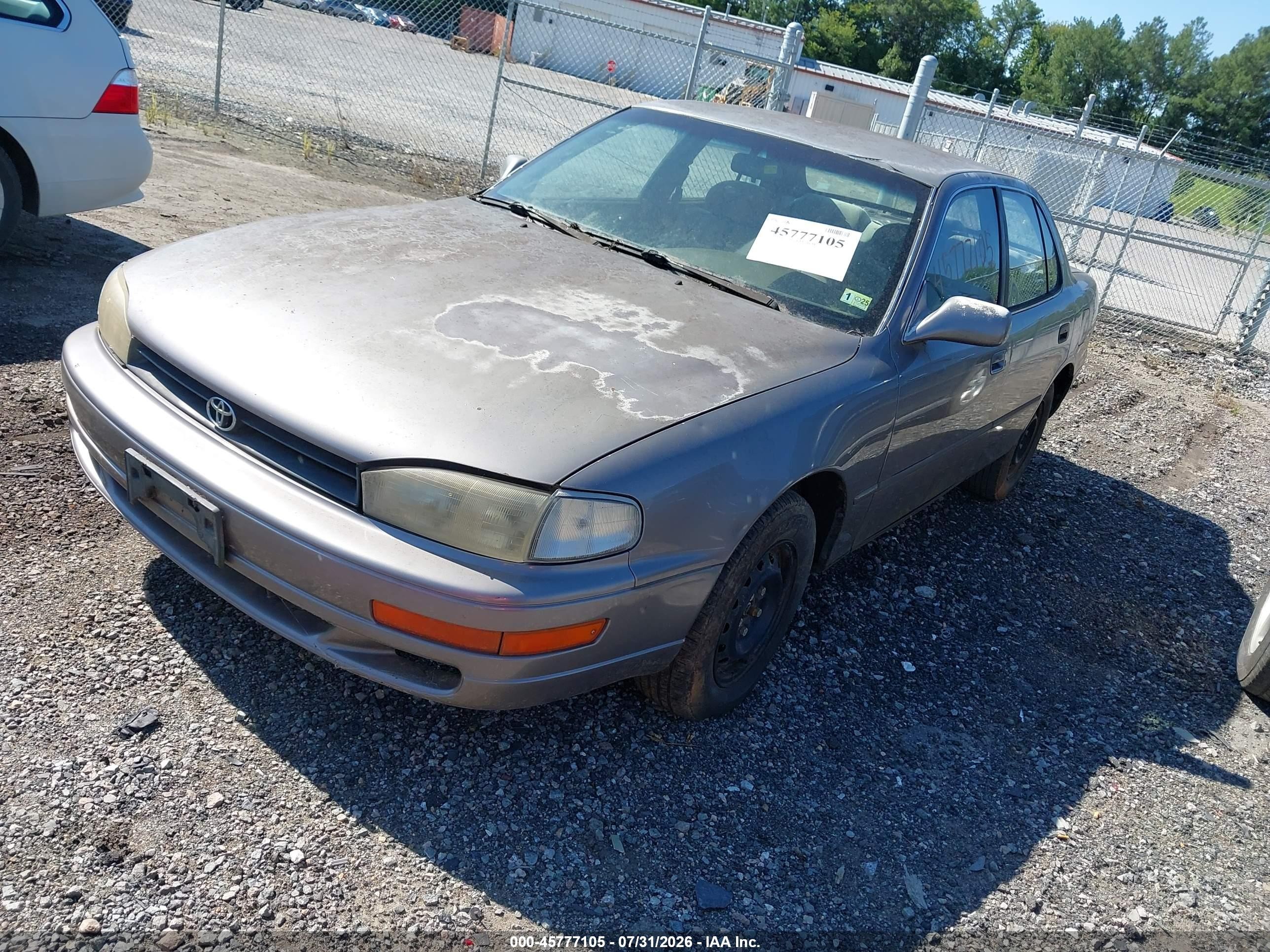 1994 Toyota Camry Le Gray vin: 4T1SK12EXRU473357