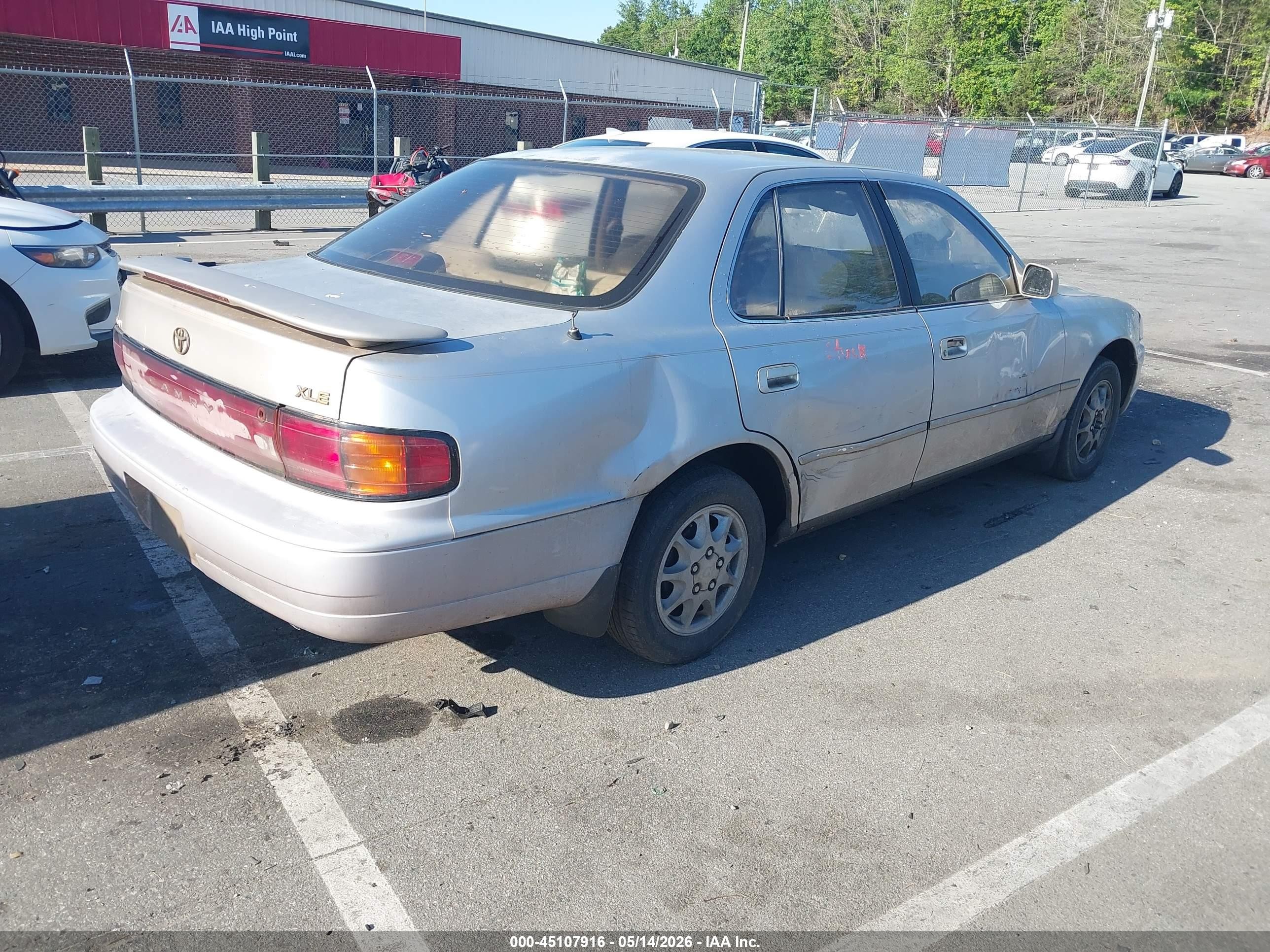1994 Toyota Camry Xle Gold vin: 4T1SK13E5RU388246