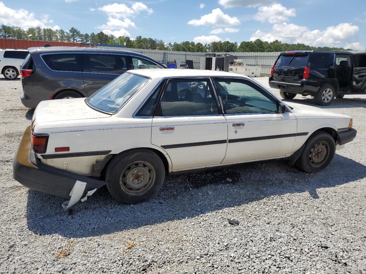 1990 Toyota Camry Dlx White vin: 4T1SV21E1LU172837