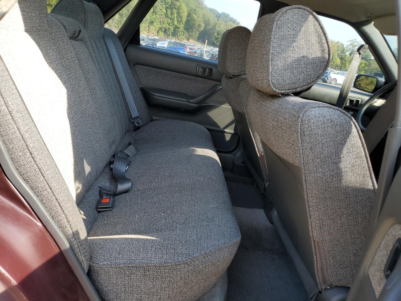1990 Toyota Camry Dlx Бордовый vin: 4T1SV21E1LU231868