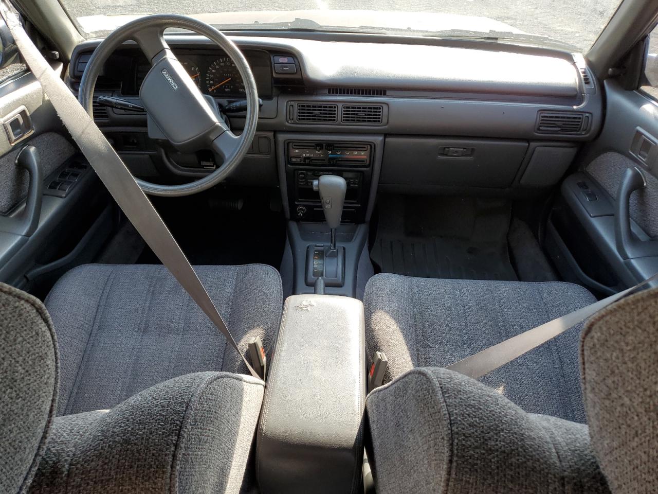 1990 Toyota Camry Dlx Бордовый vin: 4T1SV21E1LU231868