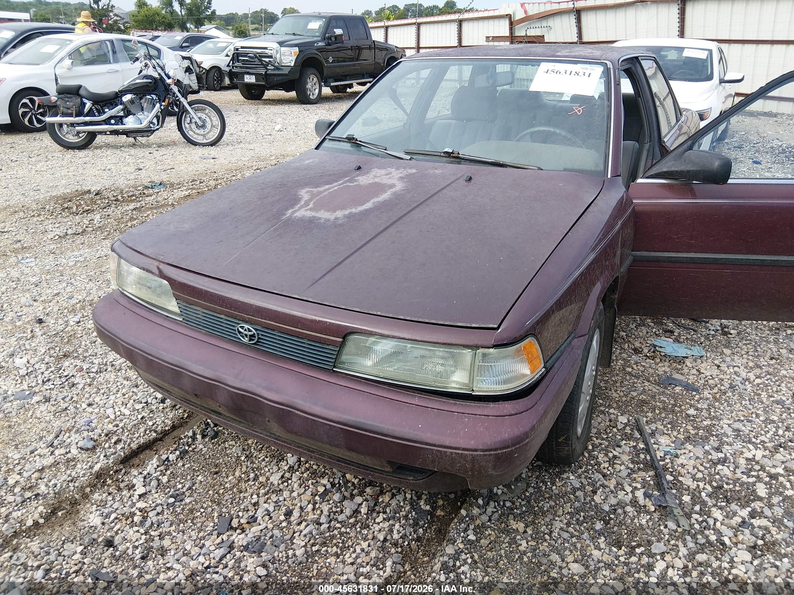 1991 Toyota Camry Dlx Burgundy vin: 4T1SV21E2MU442174