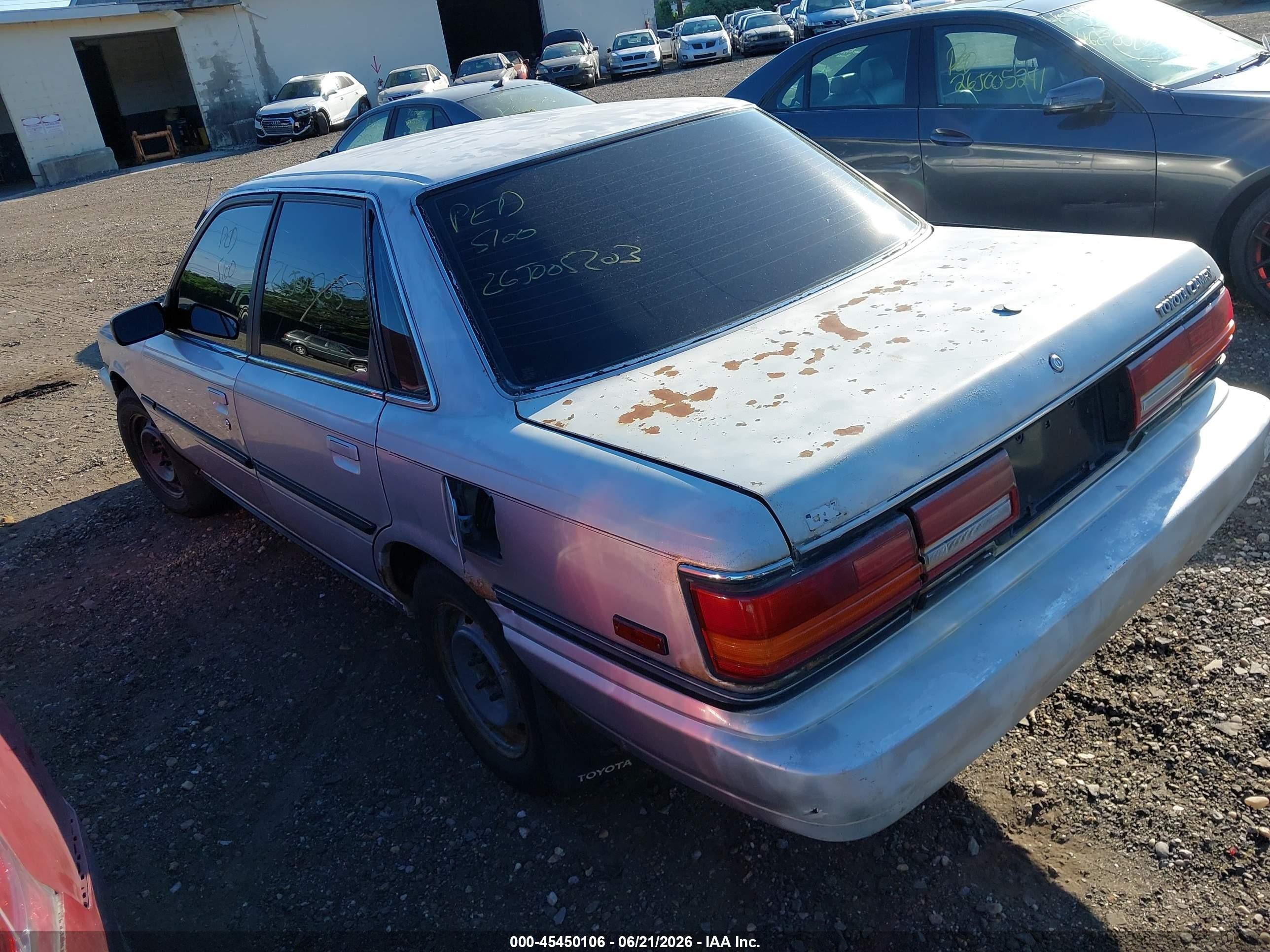 1991 Toyota Camry Dlx Gray vin: 4T1SV21E3MU370983