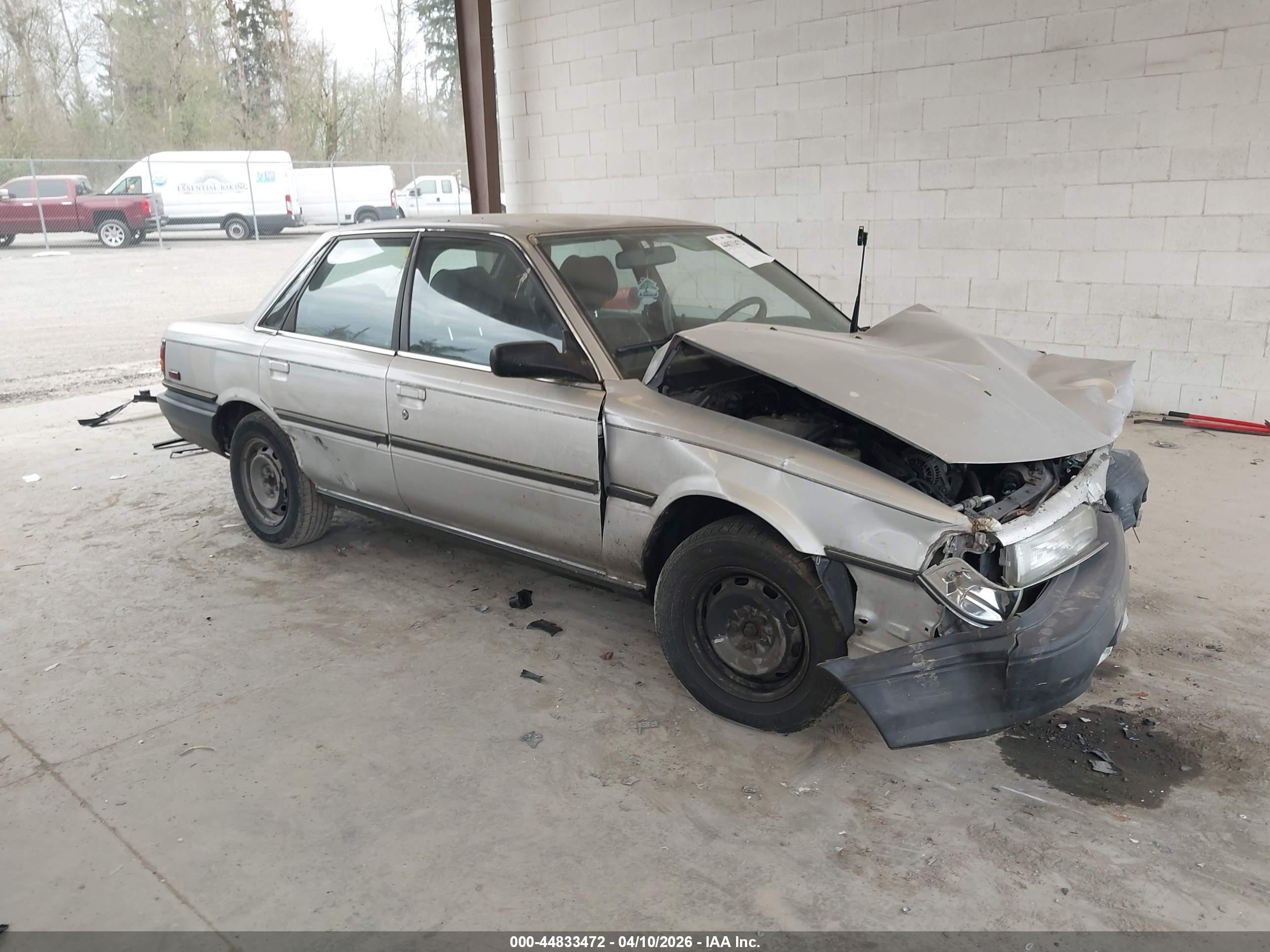 1991 Toyota Camry Dlx Silver vin: 4T1SV21E4MU319489