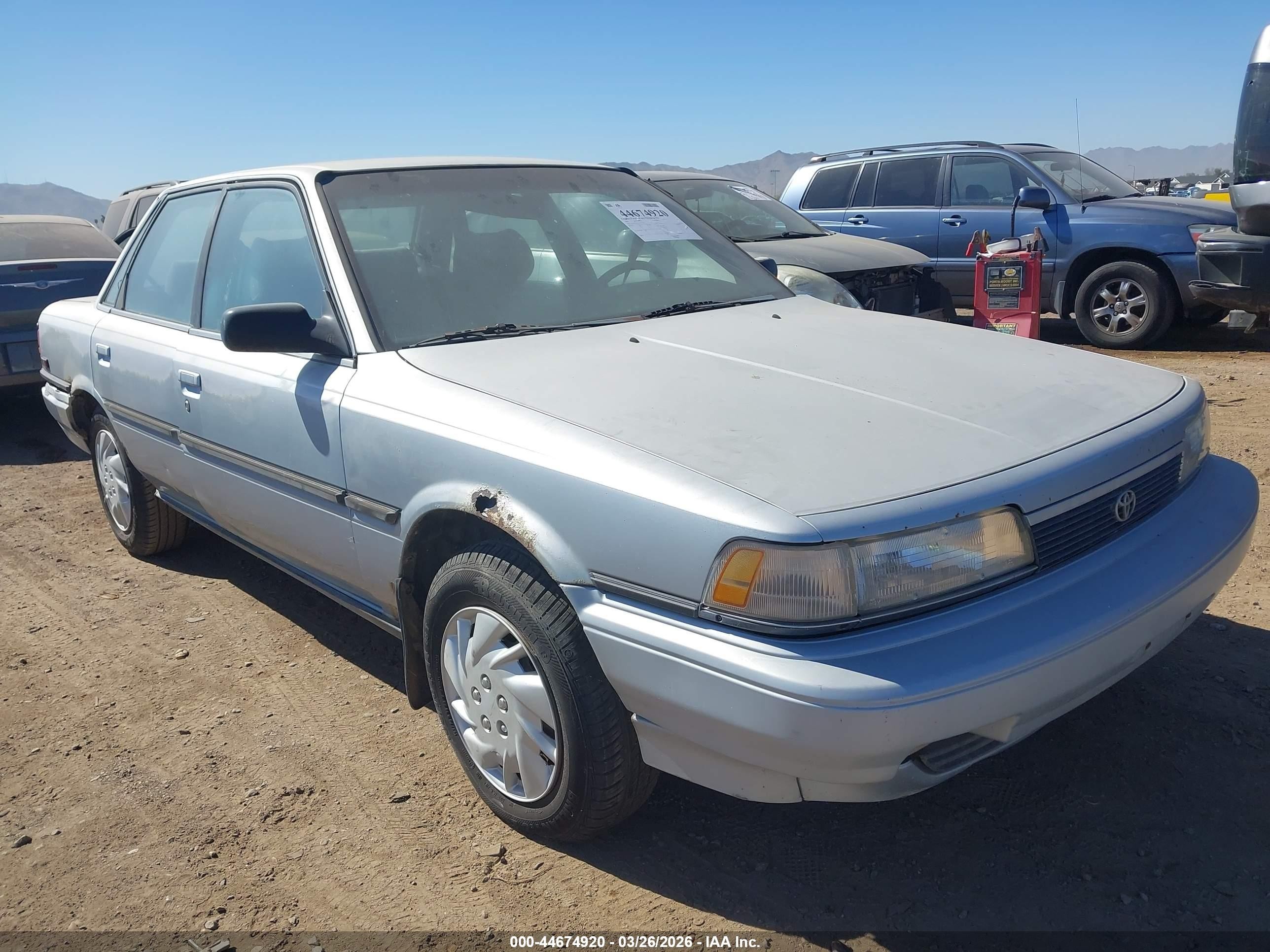 1991 Toyota Camry Dlx Silver vin: 4T1SV21E5MU423151