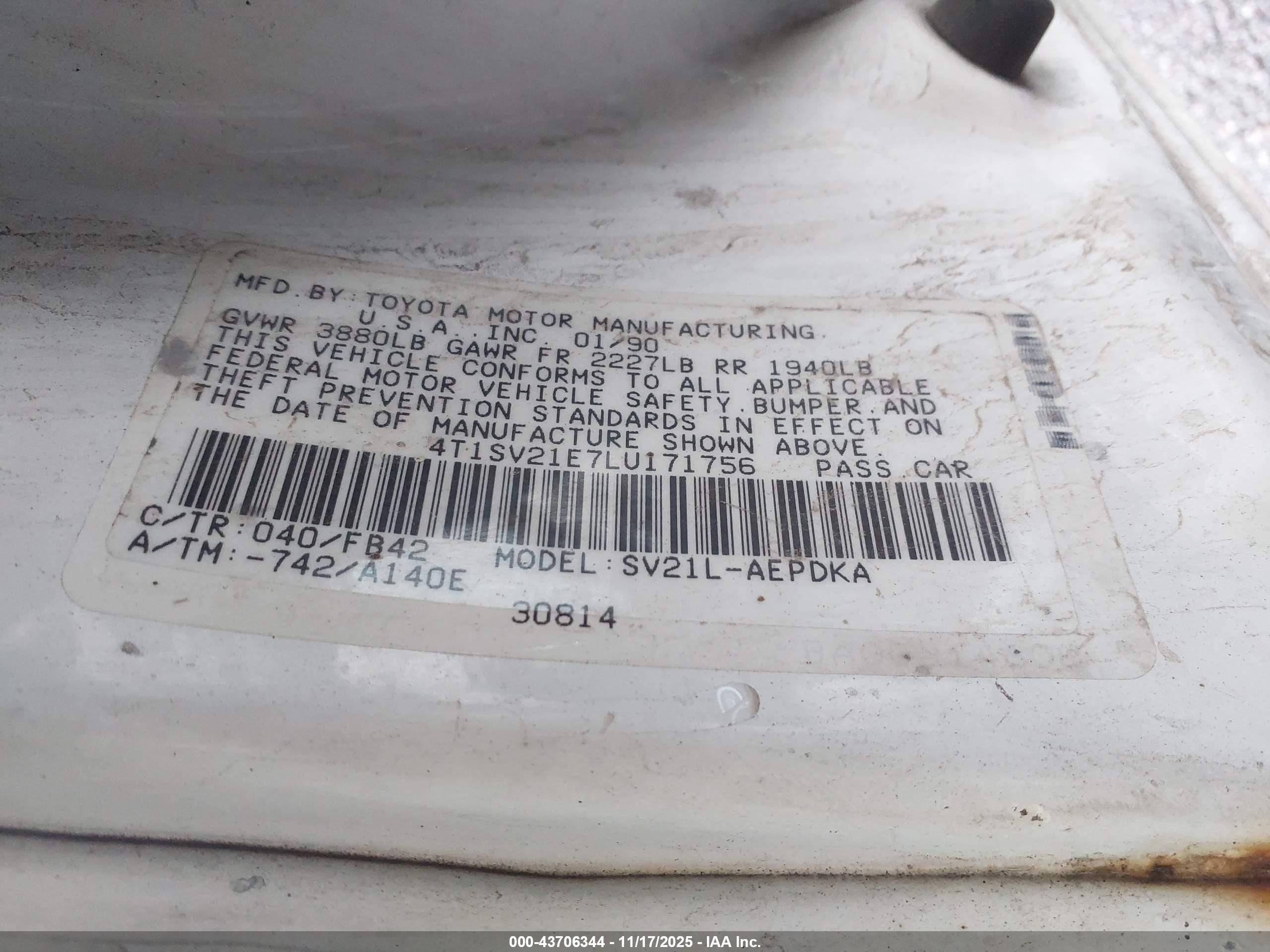 1990 Toyota Camry Dlx Белый vin: 4T1SV21E7LU171756