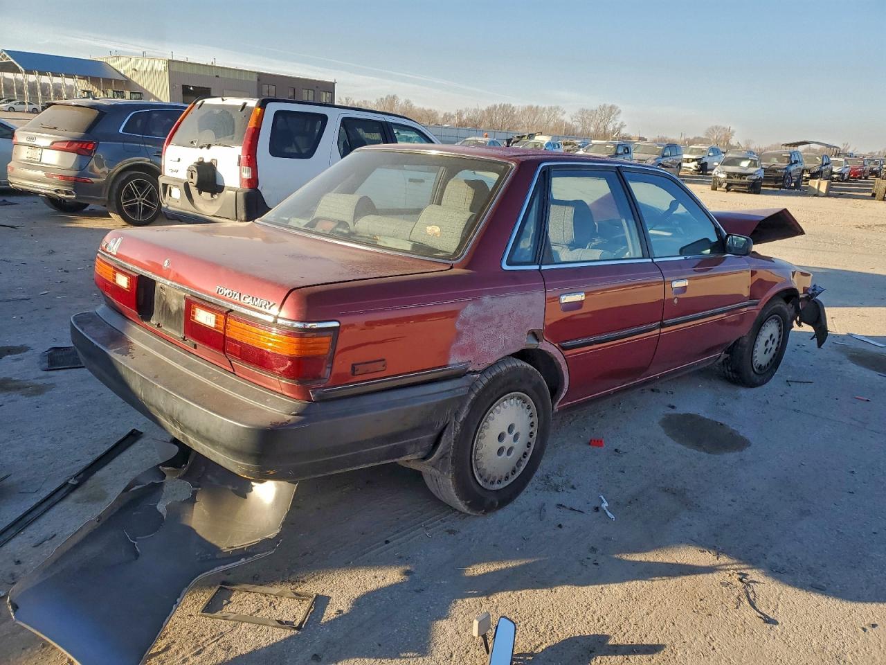 1990 Toyota Camry Dlx Red vin: 4T1SV21E8LU129726