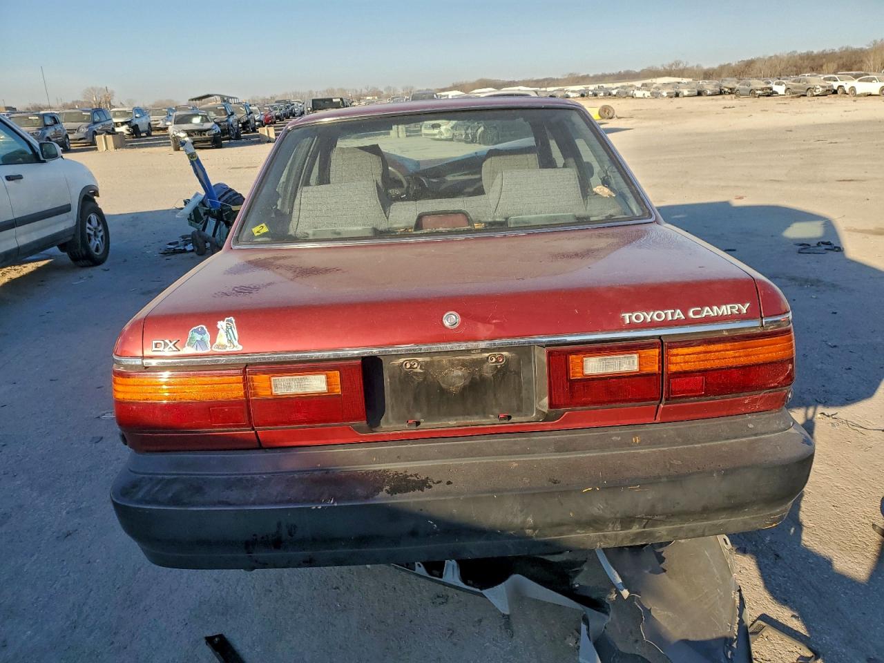 1990 Toyota Camry Dlx Red vin: 4T1SV21E8LU129726