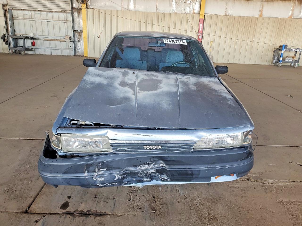 1990 Toyota Camry Deluxe Gray vin: 4T1SV21E8LU172592