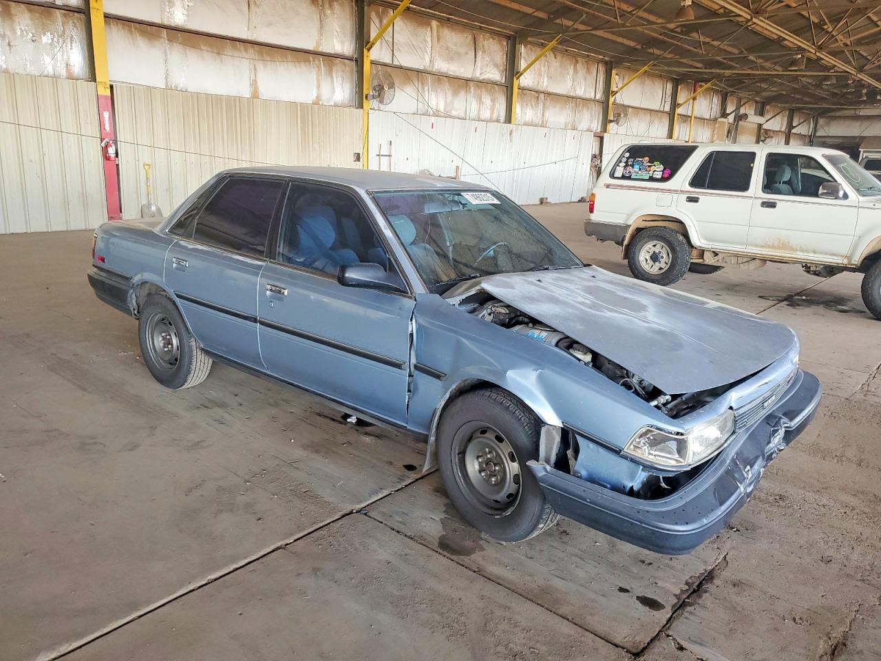 1990 Toyota Camry Deluxe Gray vin: 4T1SV21E8LU172592