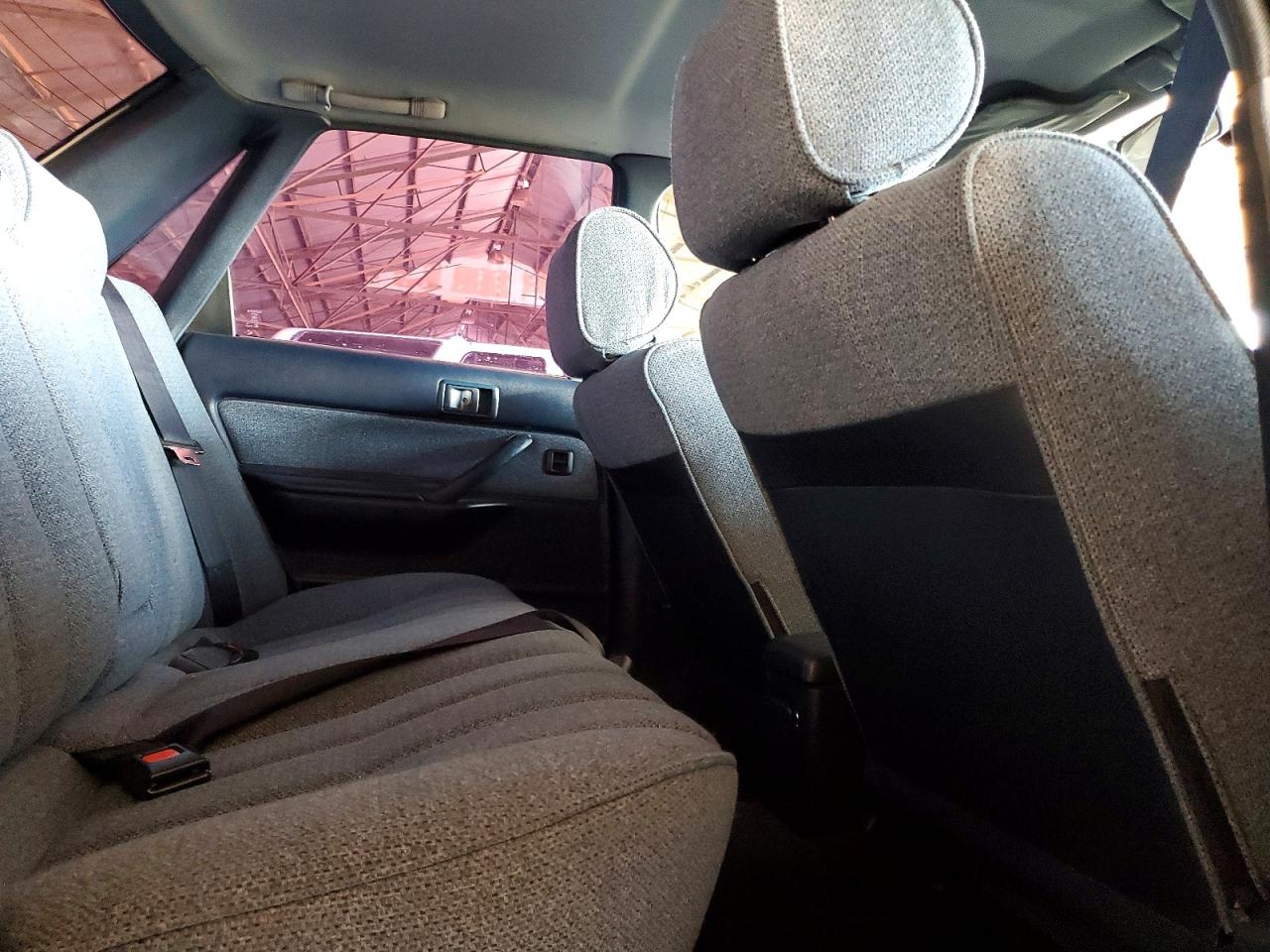 1990 Toyota Camry Deluxe Gray vin: 4T1SV21E8LU172592