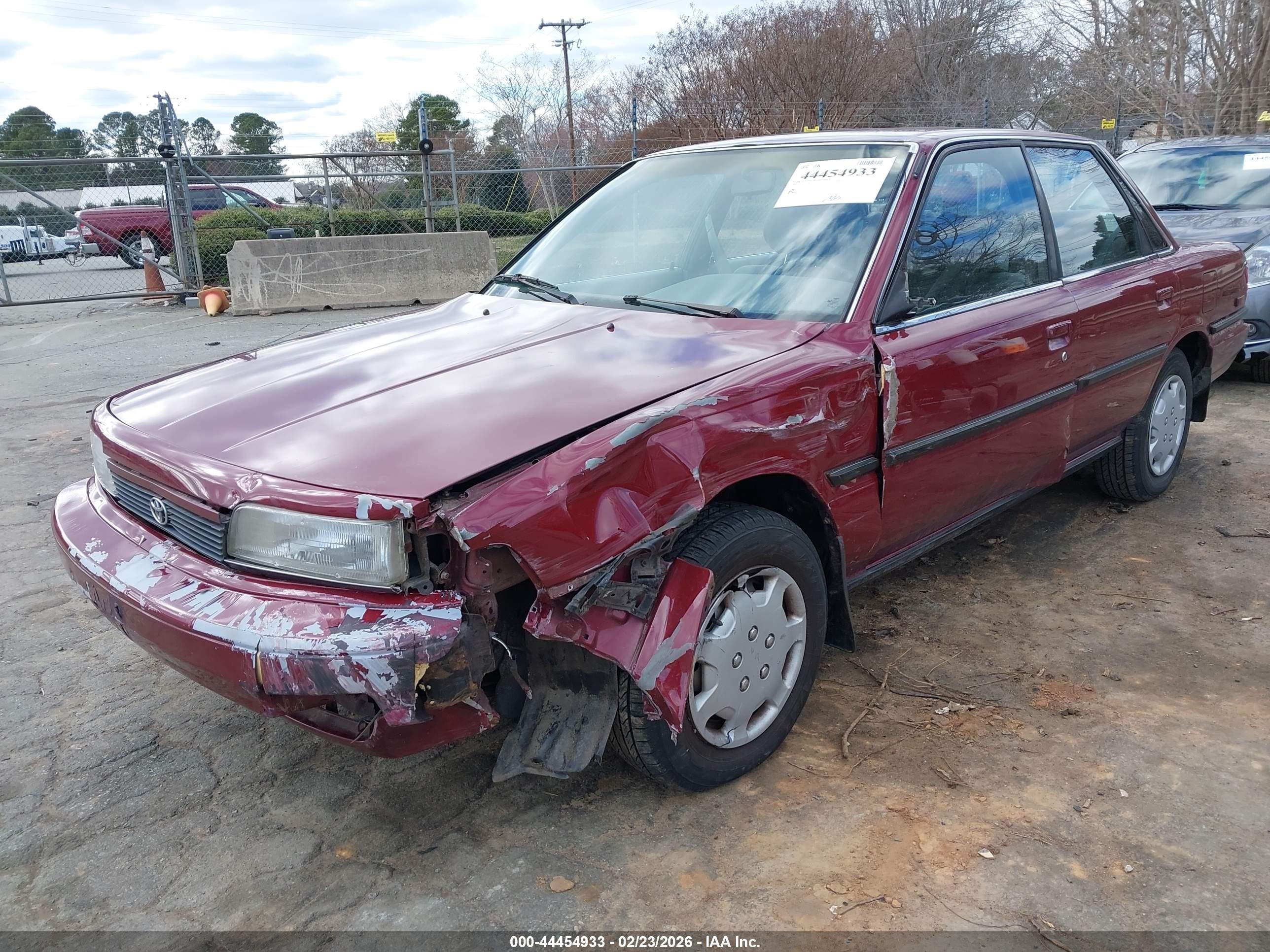 1991 Toyota Camry Dlx Red vin: 4T1SV21E9MU398433