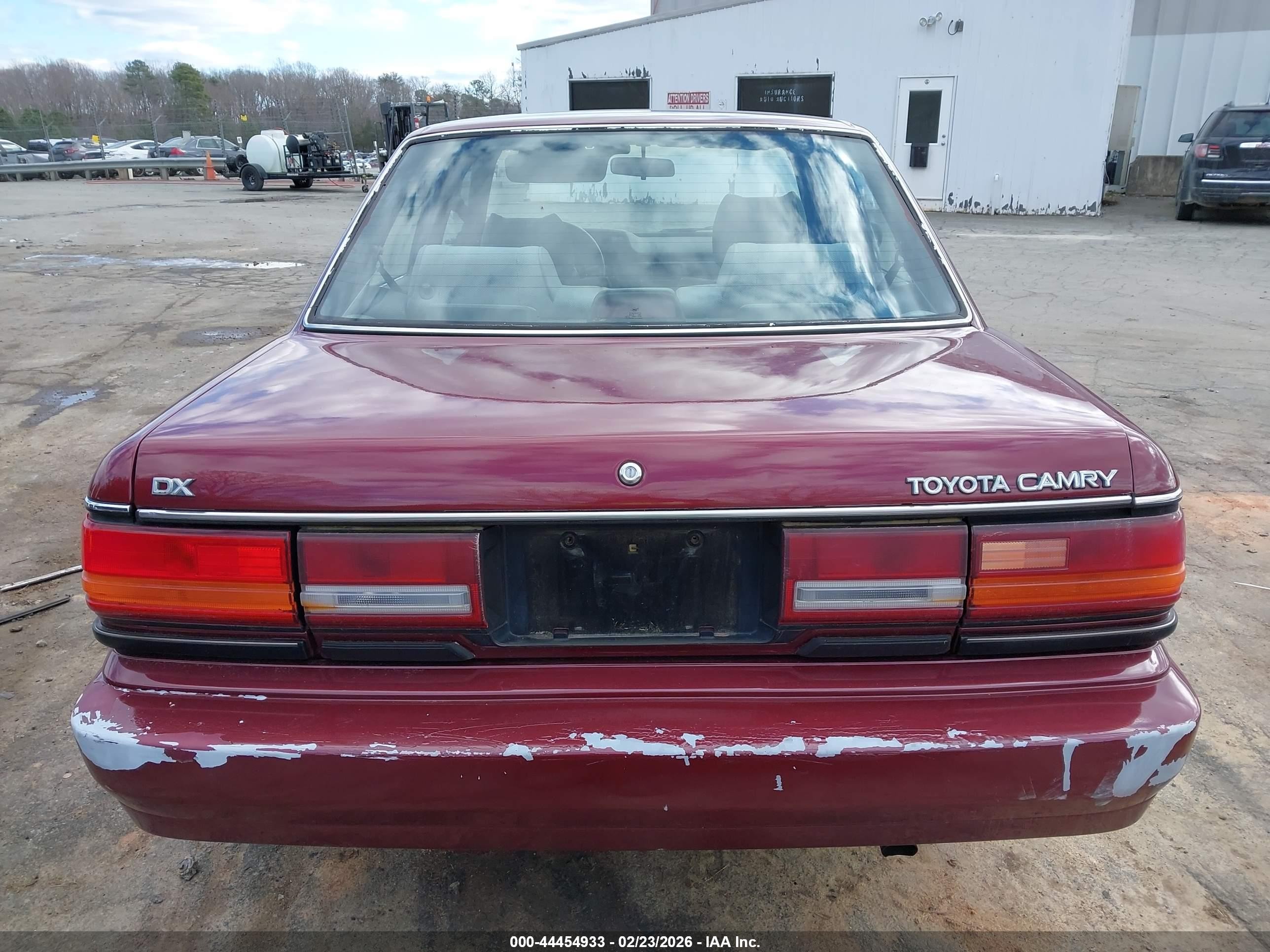 1991 Toyota Camry Dlx Red vin: 4T1SV21E9MU398433