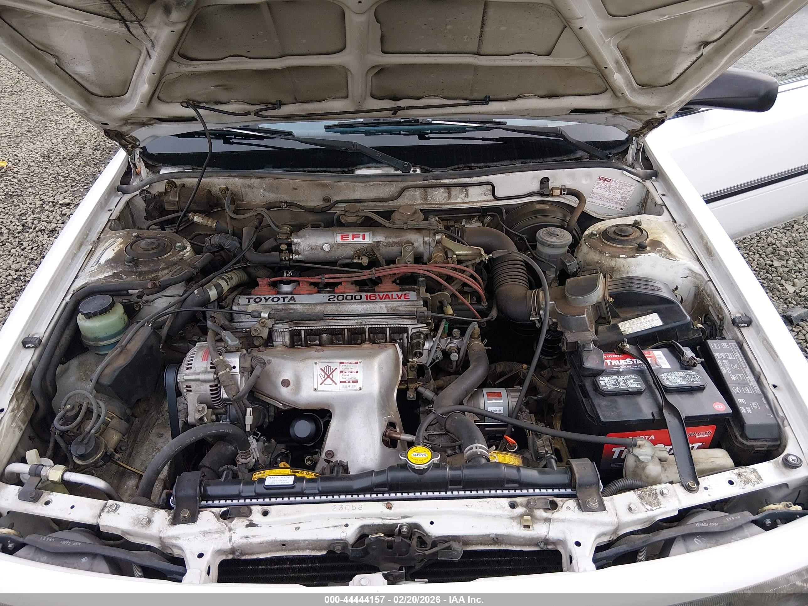 1990 Toyota Camry Dlx White vin: 4T1SV21EXLU247471