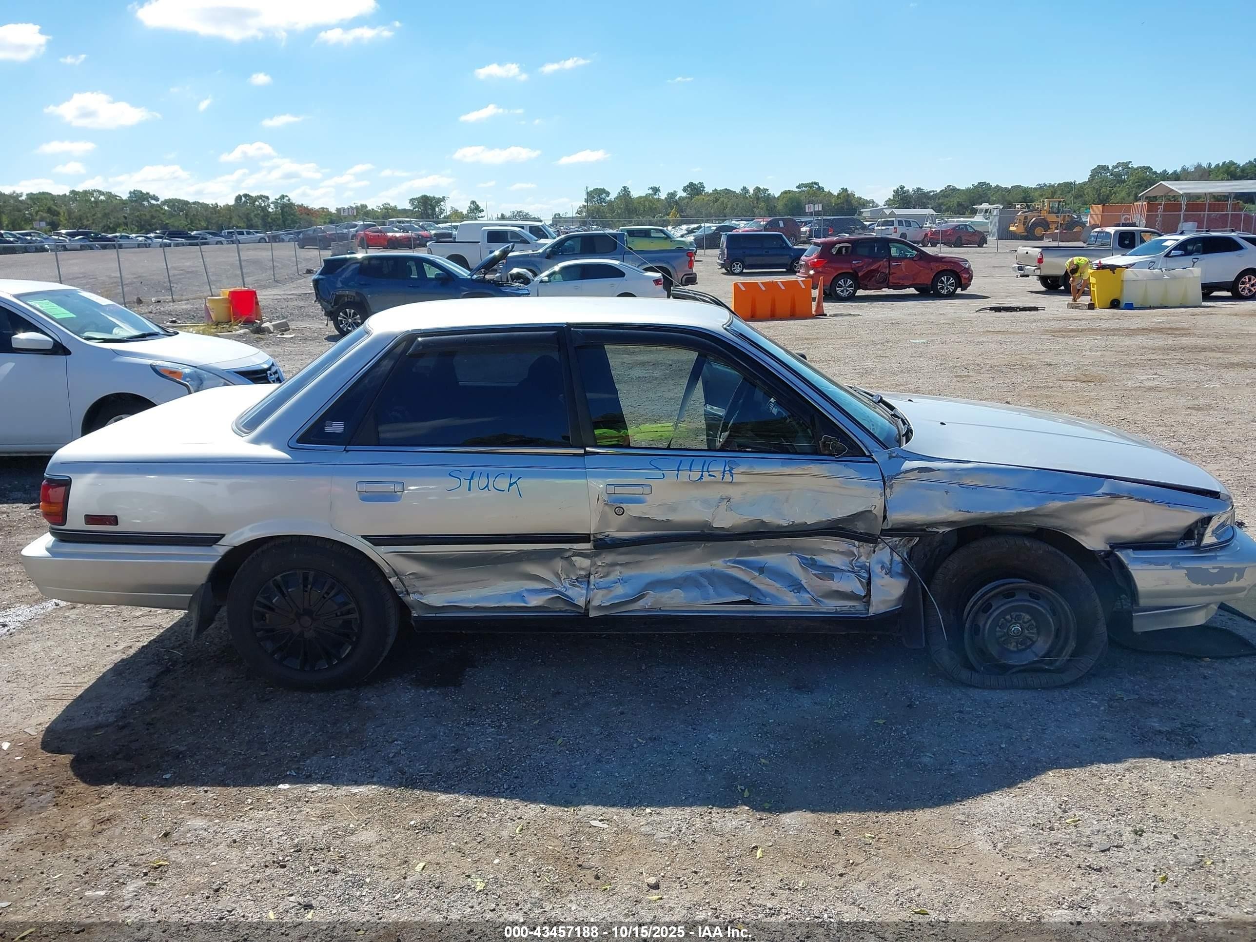 1991 Toyota Camry Dlx Gray vin: 4T1SV21EXMU295425