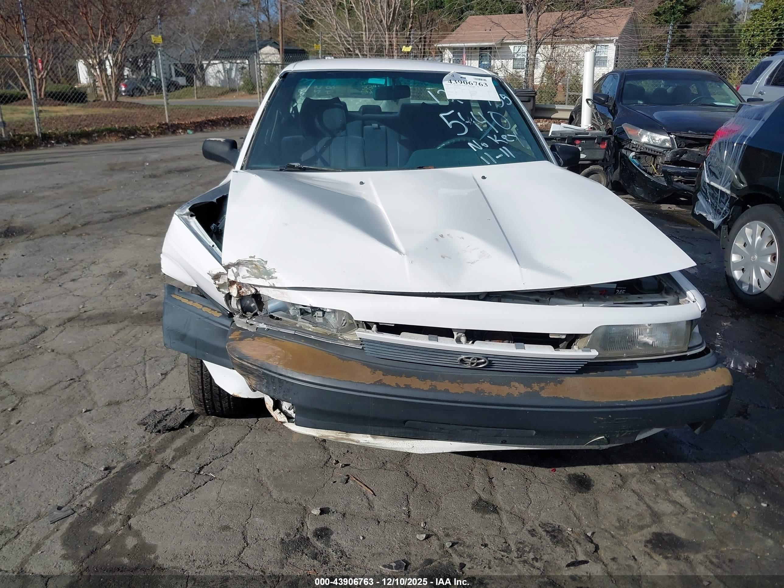 1991 Toyota Camry Dlx White vin: 4T1SV21EXMU335440