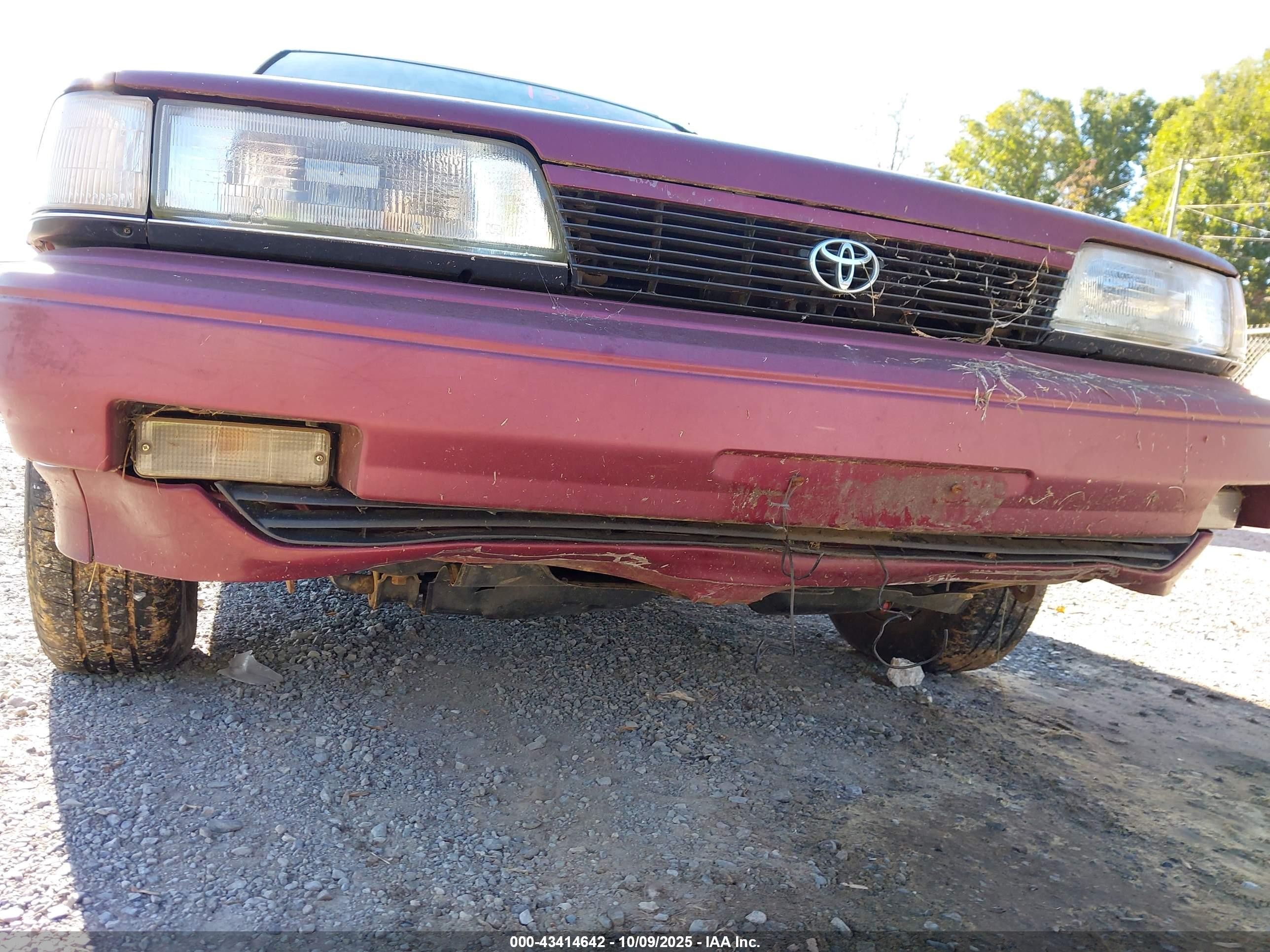 1991 Toyota Camry Dlx Red vin: 4T1SV21EXMU354893