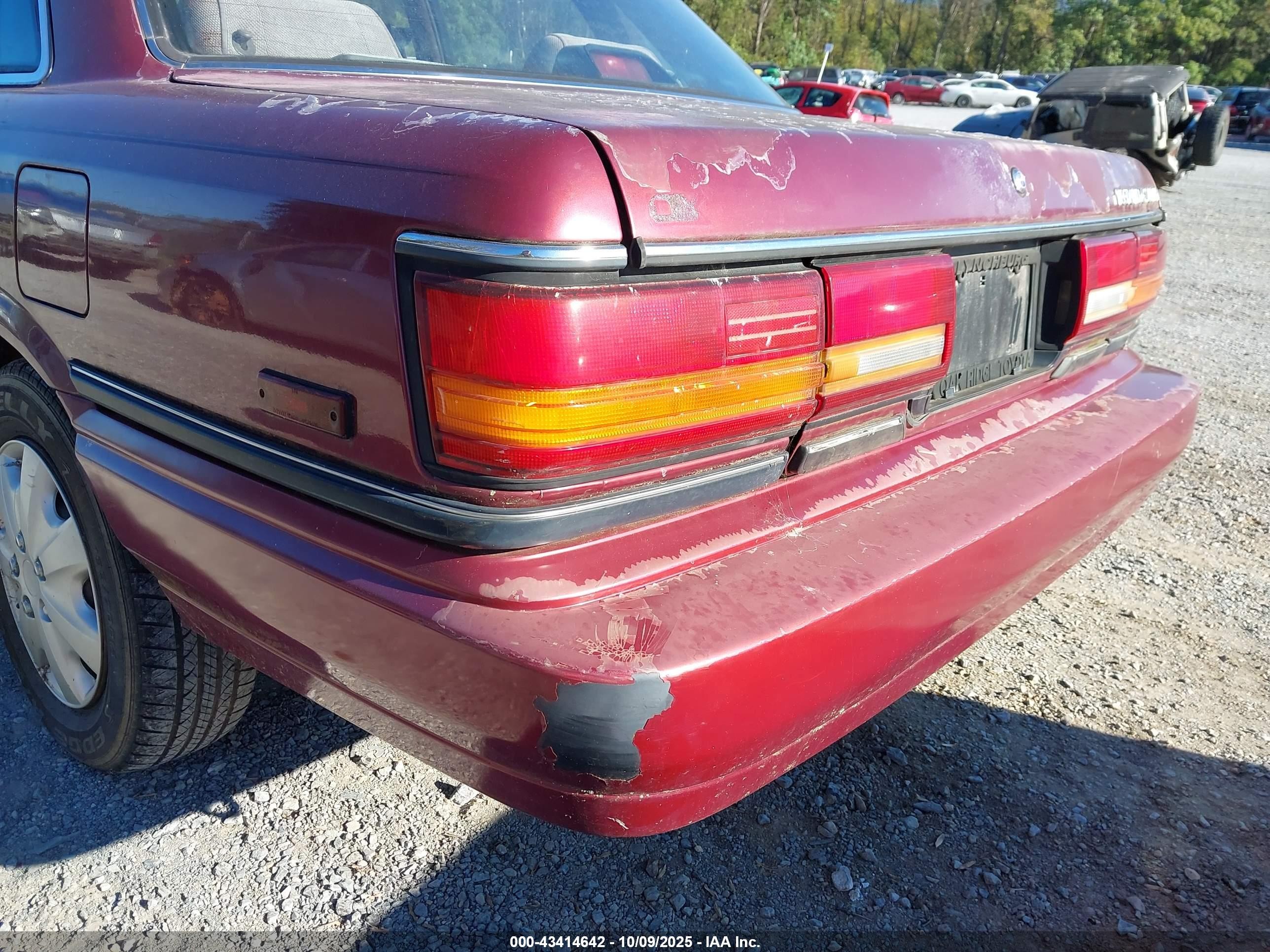 1991 Toyota Camry Dlx Red vin: 4T1SV21EXMU354893