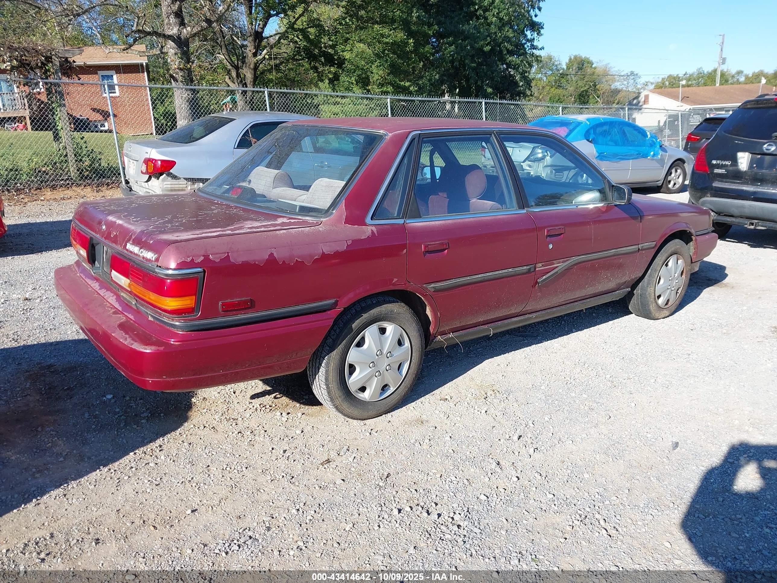 1991 Toyota Camry Dlx Red vin: 4T1SV21EXMU354893