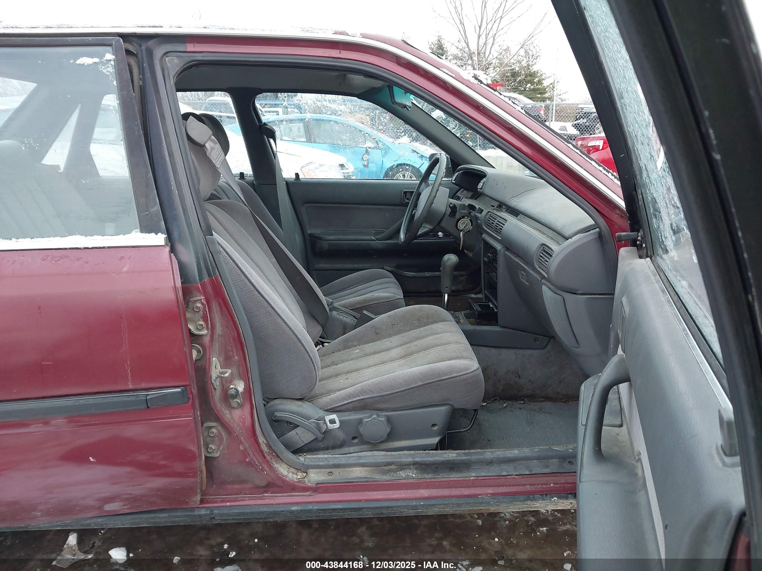 1991 Toyota Camry Dlx Burgundy vin: 4T1SV21EXMU405194