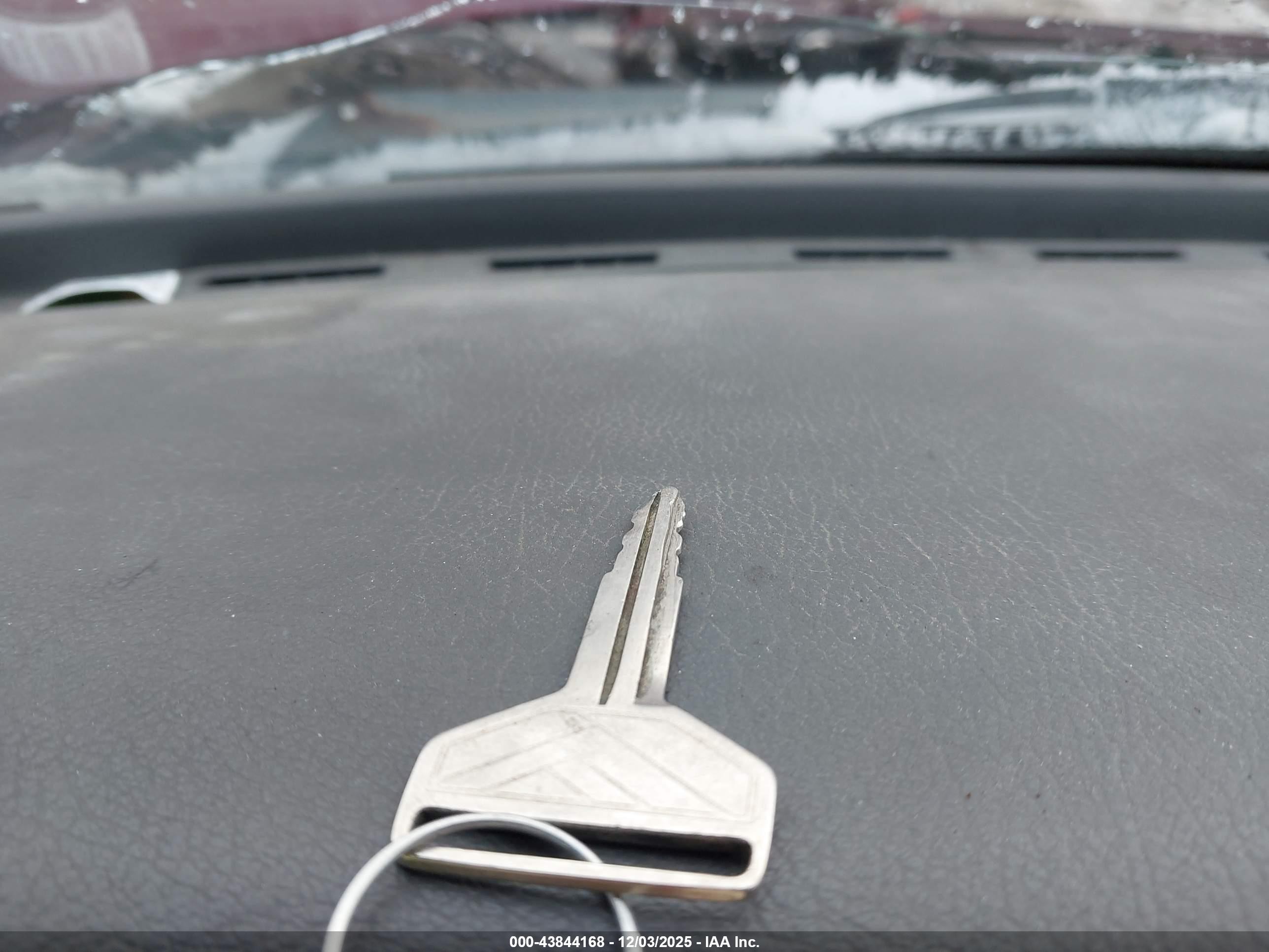 1991 Toyota Camry Dlx Burgundy vin: 4T1SV21EXMU405194