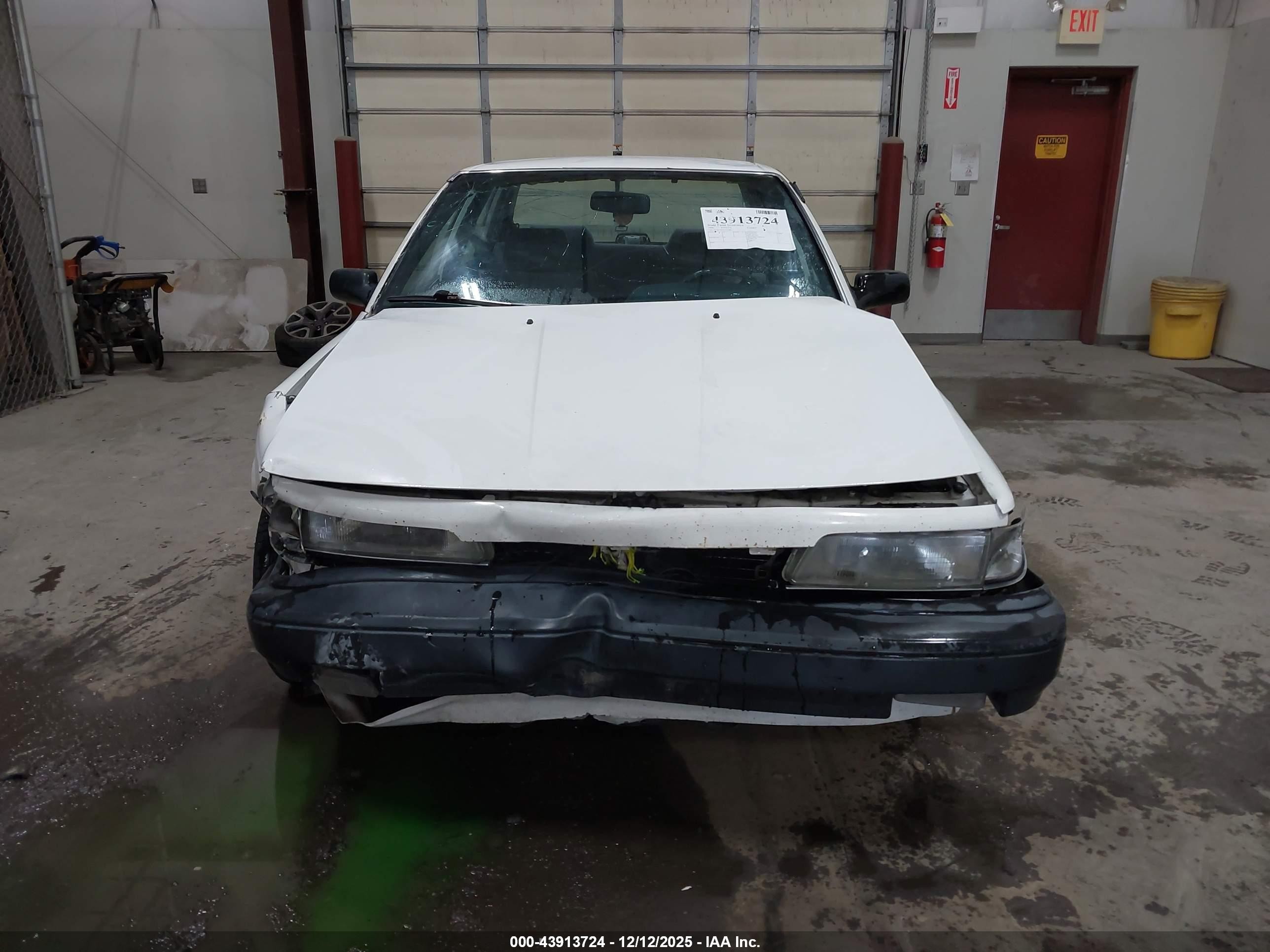1990 Toyota Camry   White vin: 4T1SV24E0LU233882