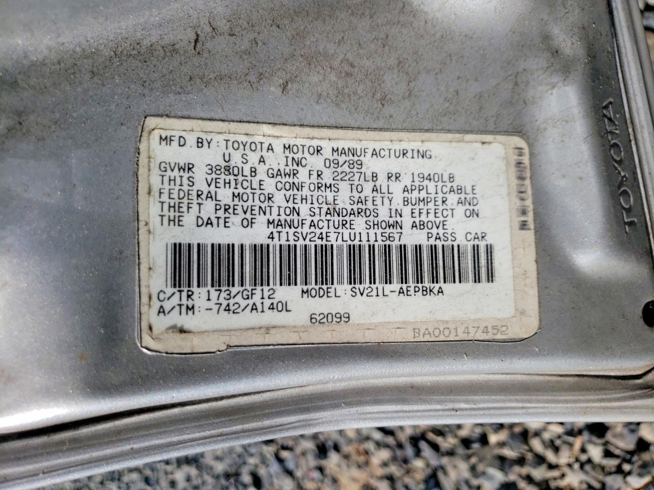 1990 Toyota Camry Base Серебряный vin: 4T1SV24E7LU111567