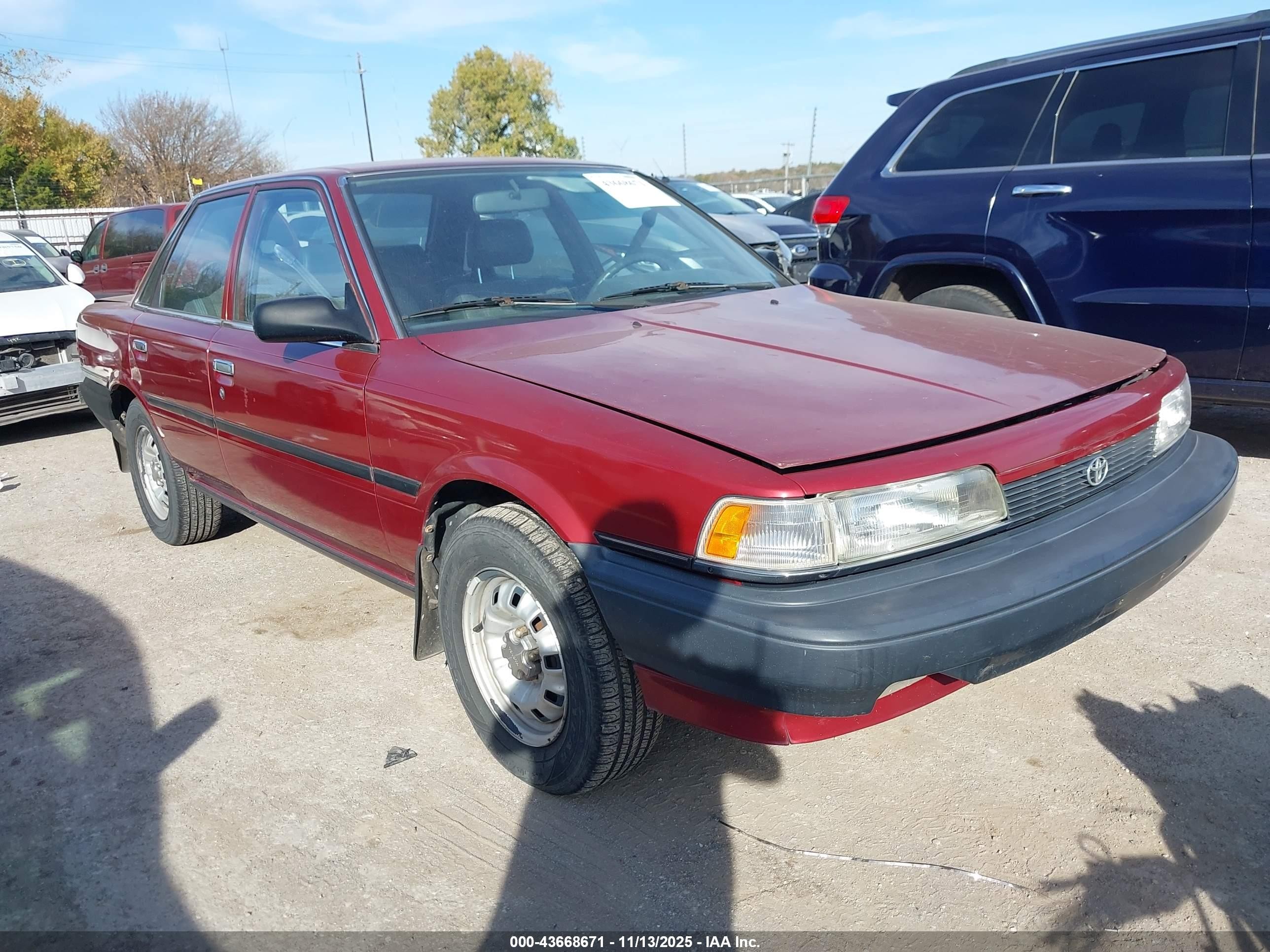 1990 Toyota Camry   Красный vin: 4T1SV24EXLU274729