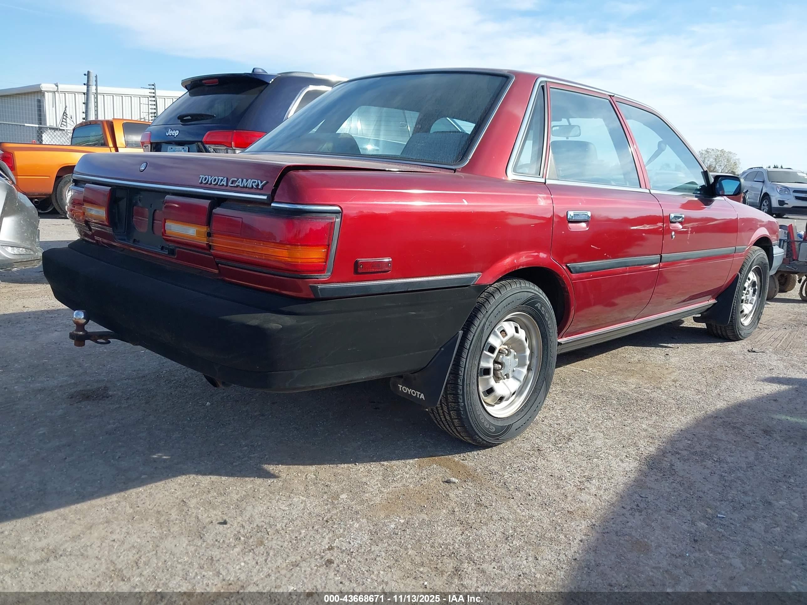 1990 Toyota Camry   Красный vin: 4T1SV24EXLU274729