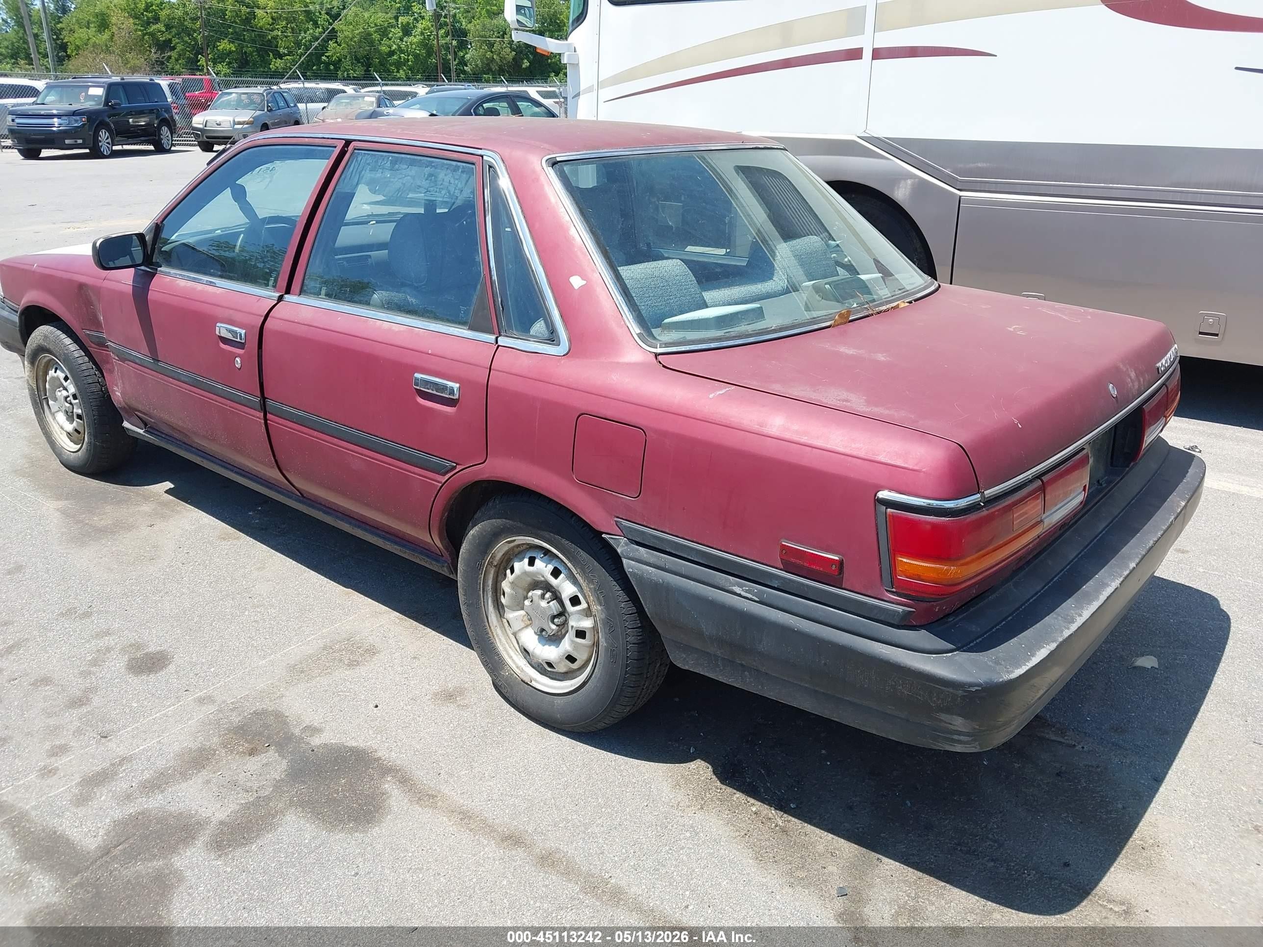 1991 Toyota Camry   Burgundy vin: 4T1SV24EXMU341816