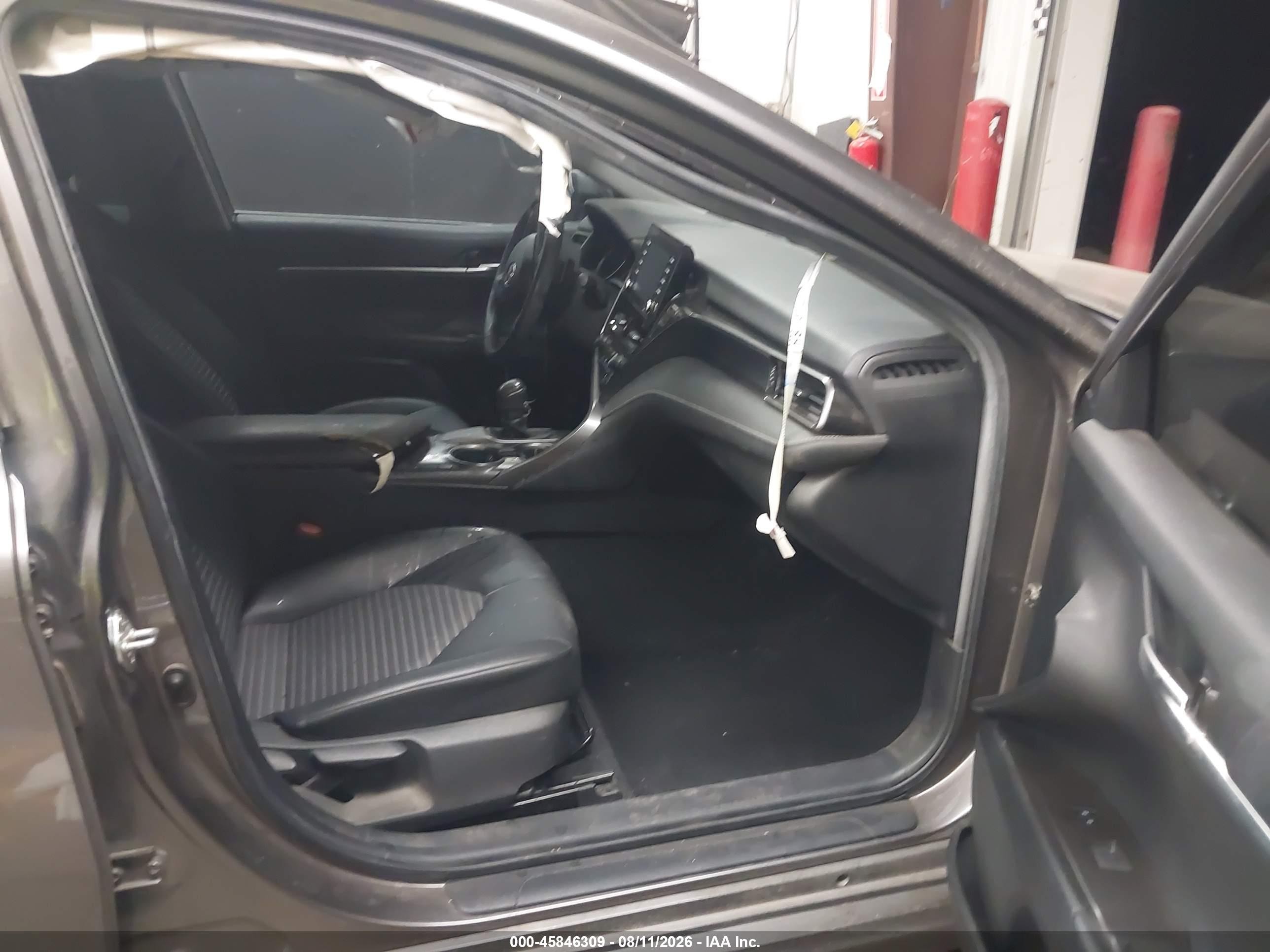 2021 Toyota Camry Se Gray vin: 4T1T11AK1MU480818