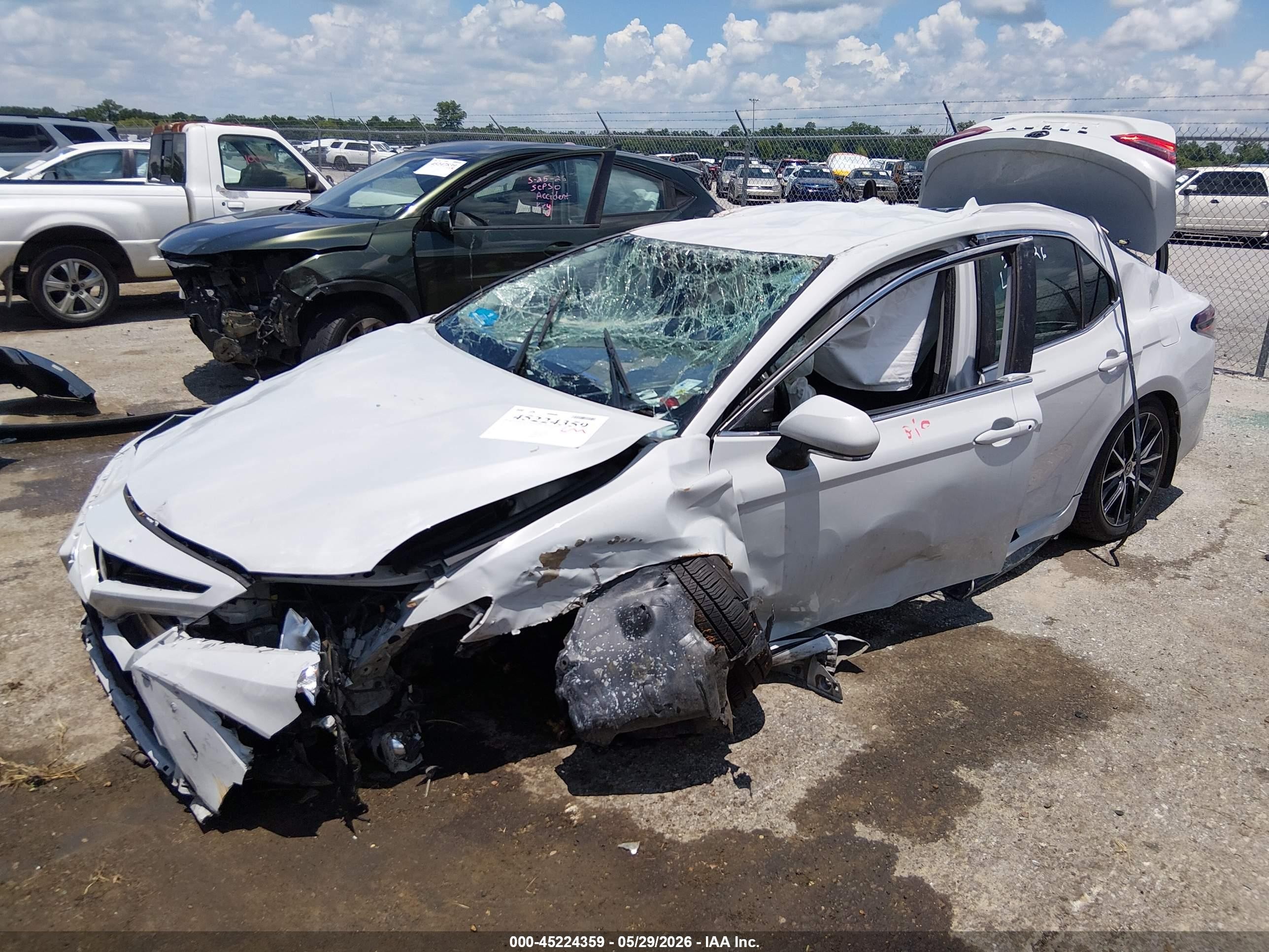 2022 Toyota Camry Se White vin: 4T1T11AK8NU071121