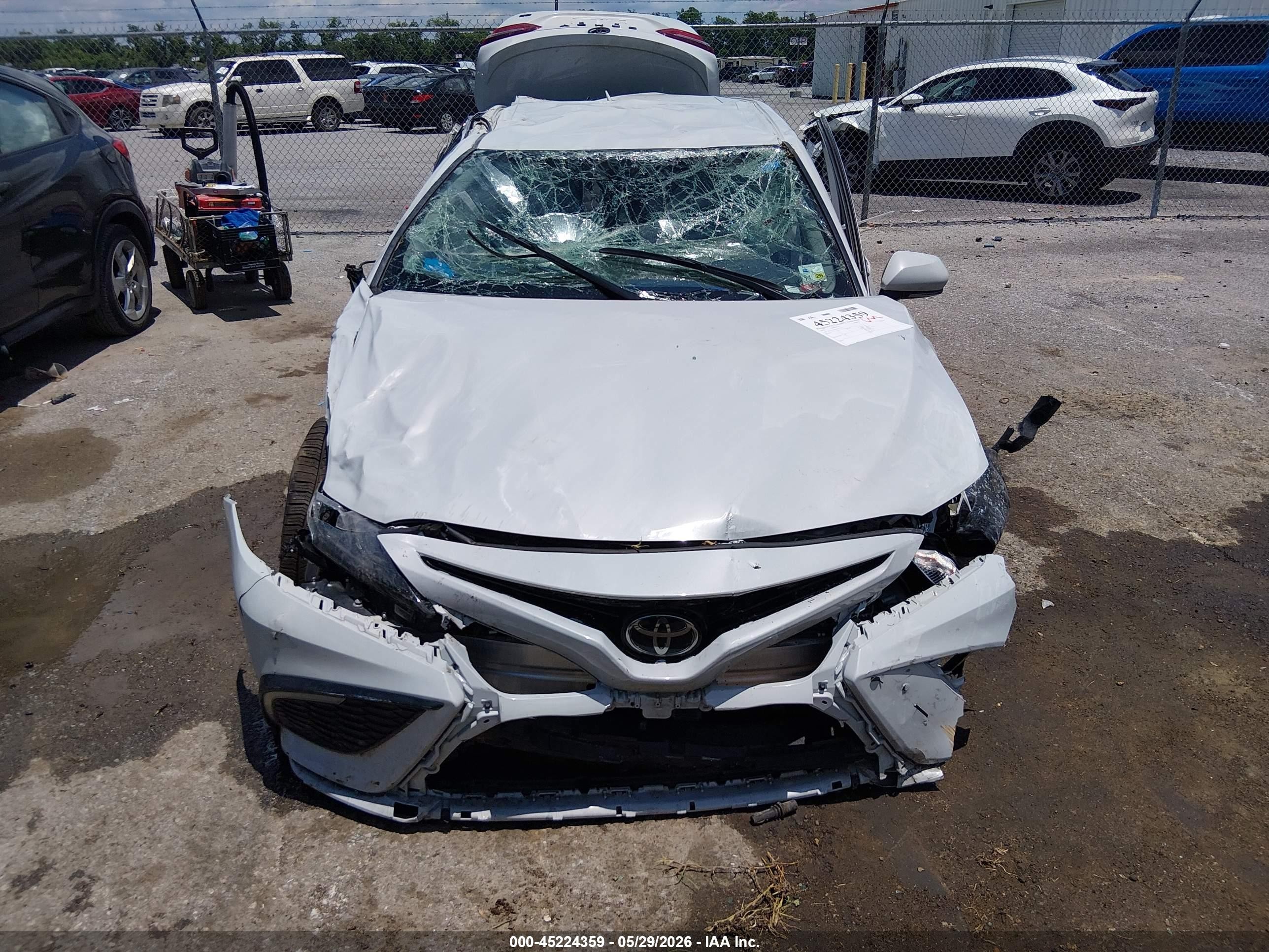 2022 Toyota Camry Se White vin: 4T1T11AK8NU071121