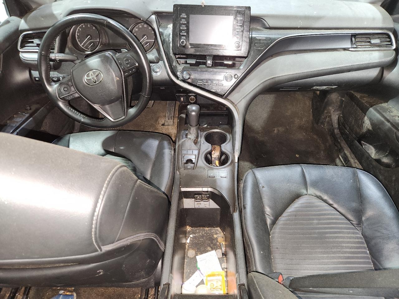 2024 Toyota Camry Se Синий vin: 4T1T11BK7RU125612 Damage: Center Console, Stained, Permanent