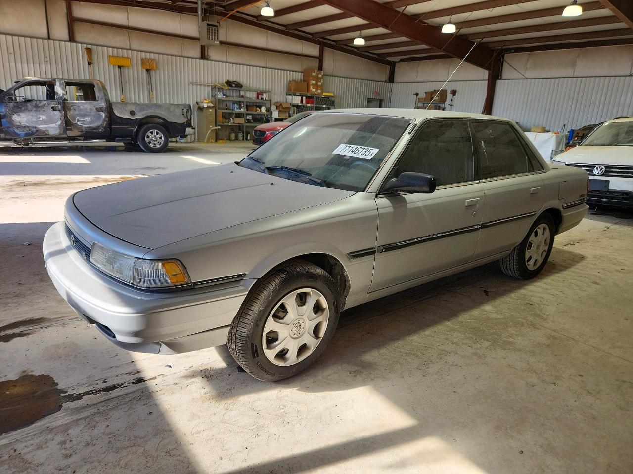 1991 Toyota Camry Dlx Gray vin: 4T1VV21E0MU066507