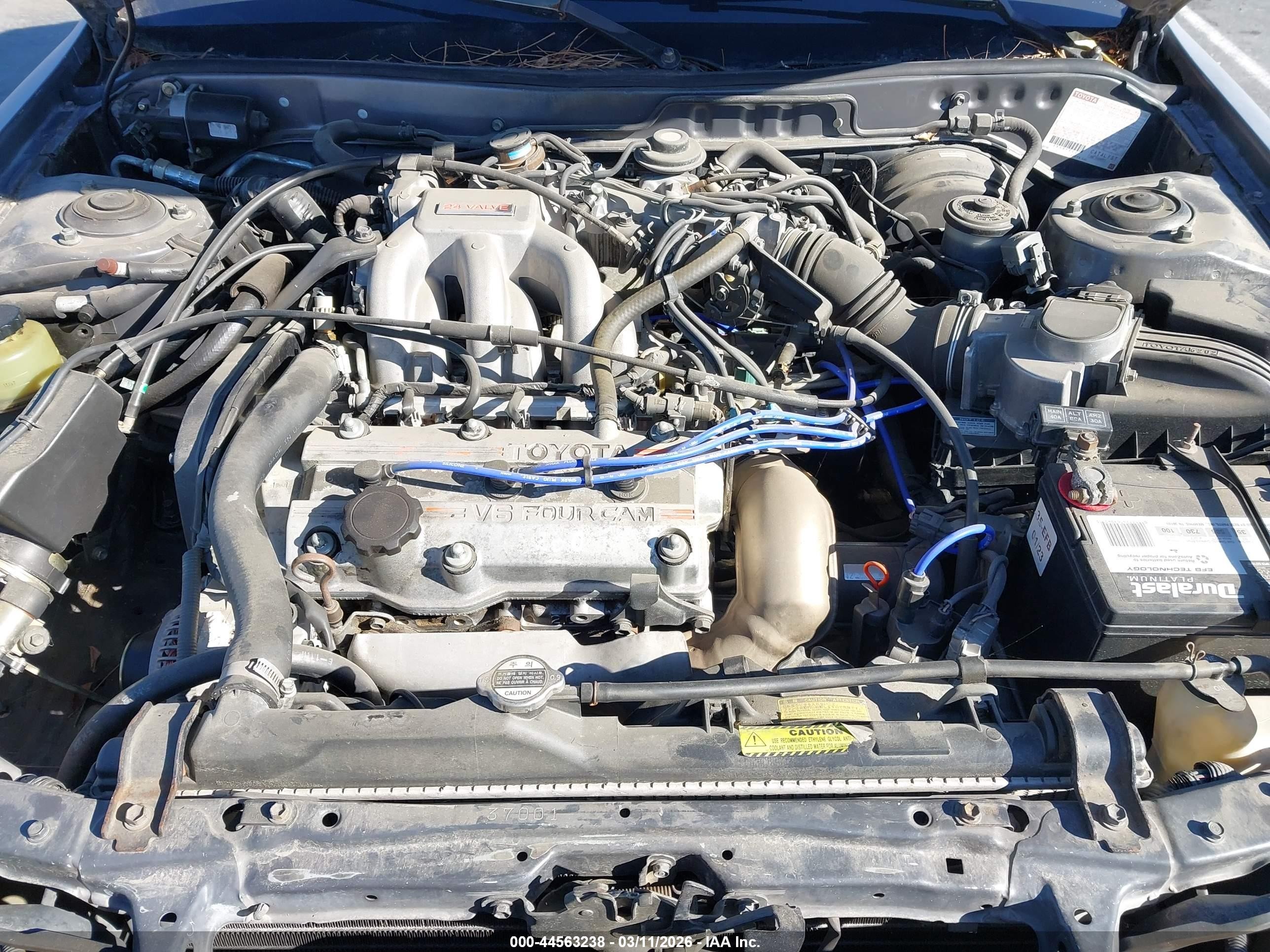 1990 Toyota Camry Dlx Серый vin: 4T1VV21E1LU028296