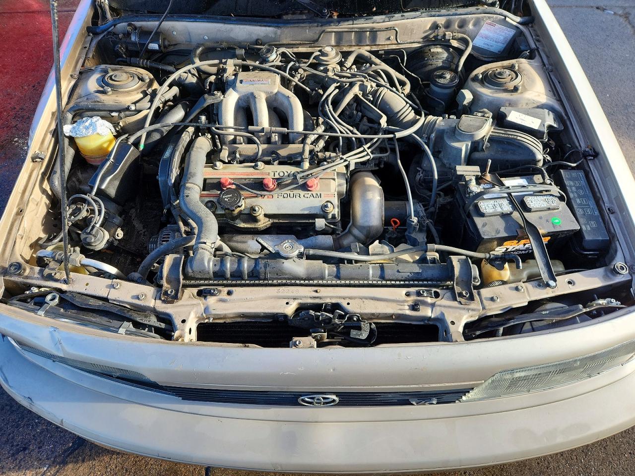 1991 Toyota Camry Deluxe Tan vin: 4T1VV21E1MU062904