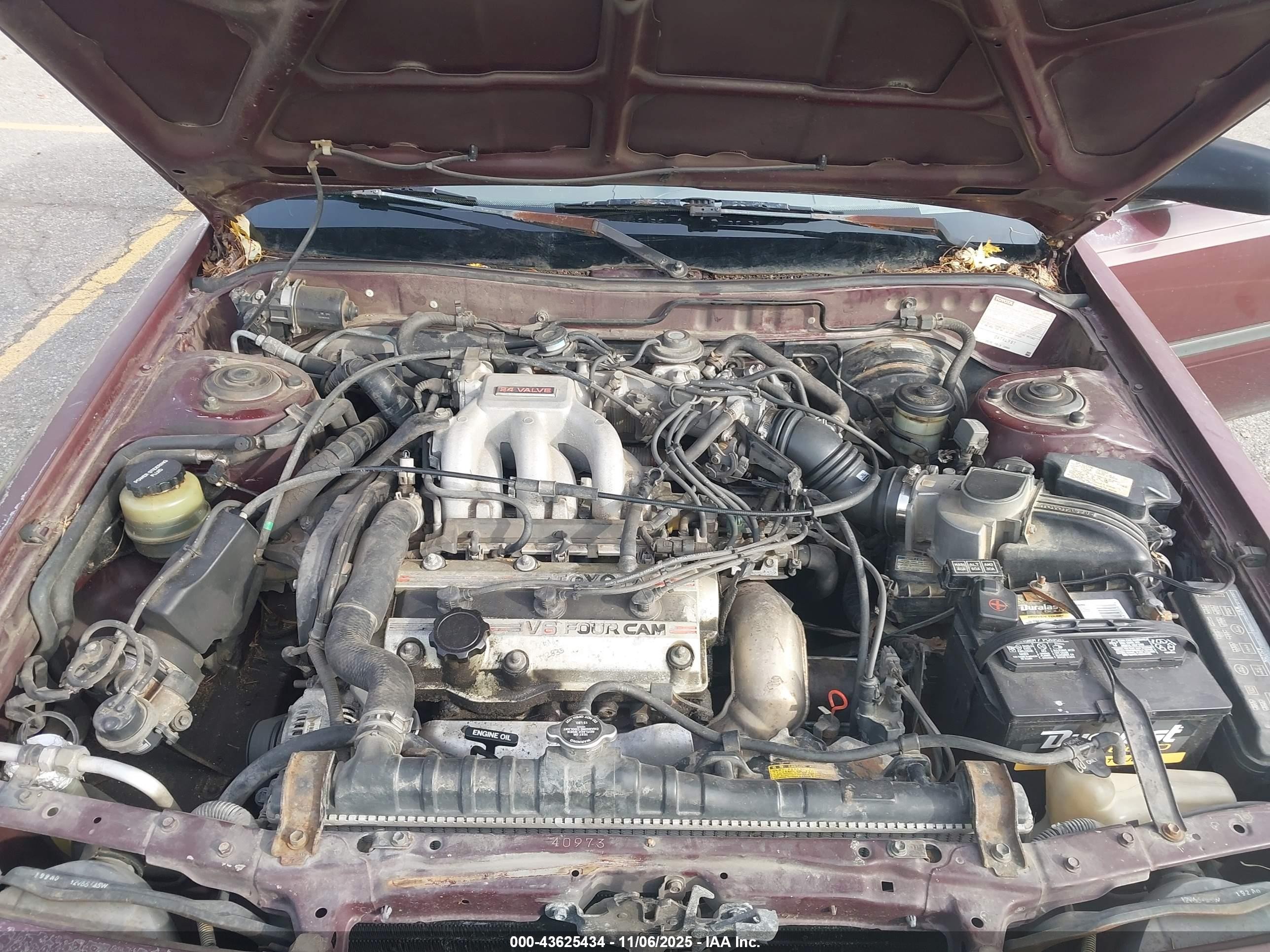 1990 Toyota Camry Dlx Maroon vin: 4T1VV21EXLU028720