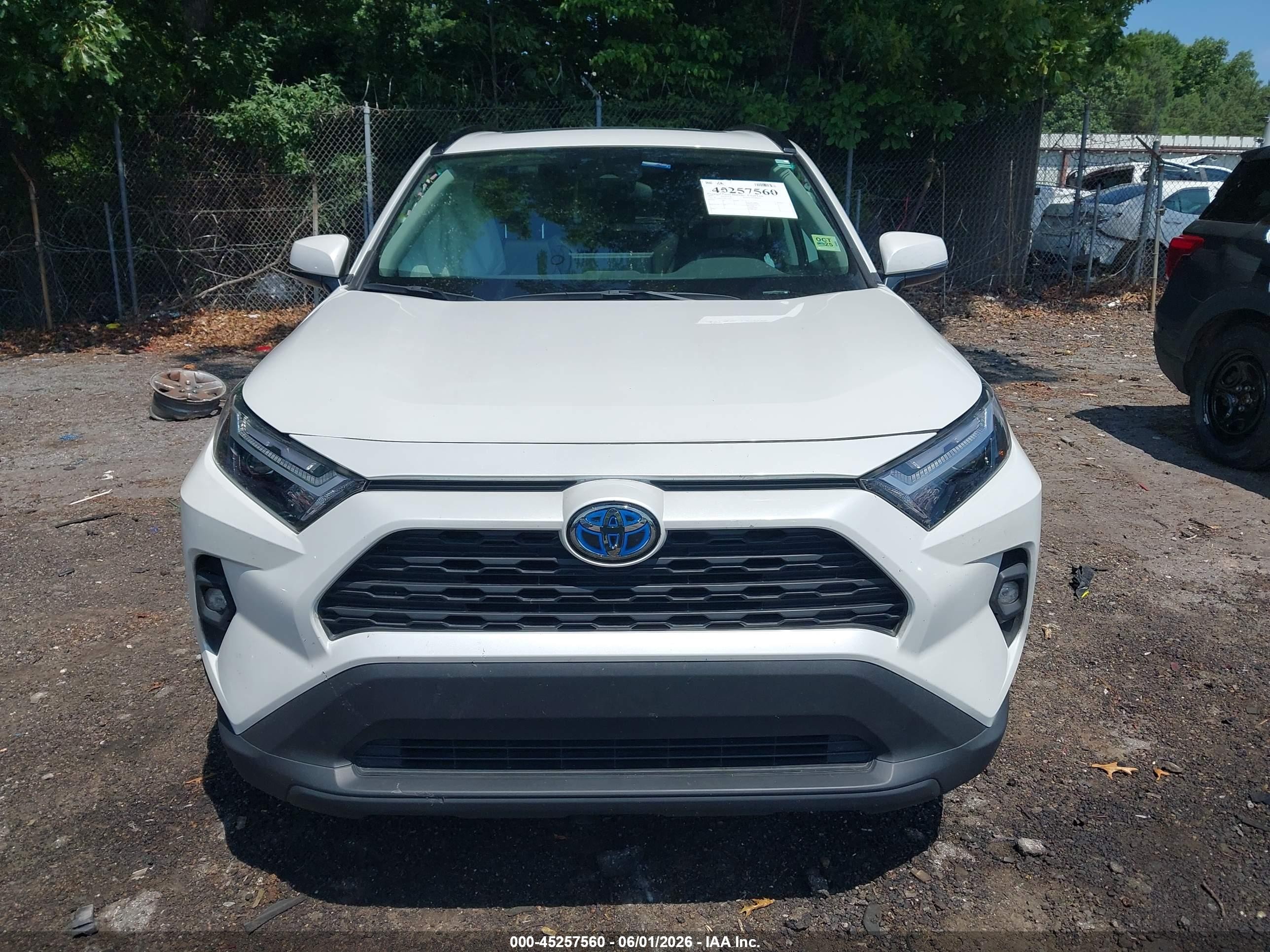 2024 Toyota Rav4 Hybrid Xle Premium White vin: 4T3B6RFV7RU171805