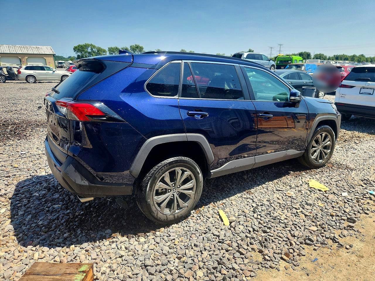 2022 Toyota Rav4 Xle Premium Blue vin: 4T3B6RFV8NU097109