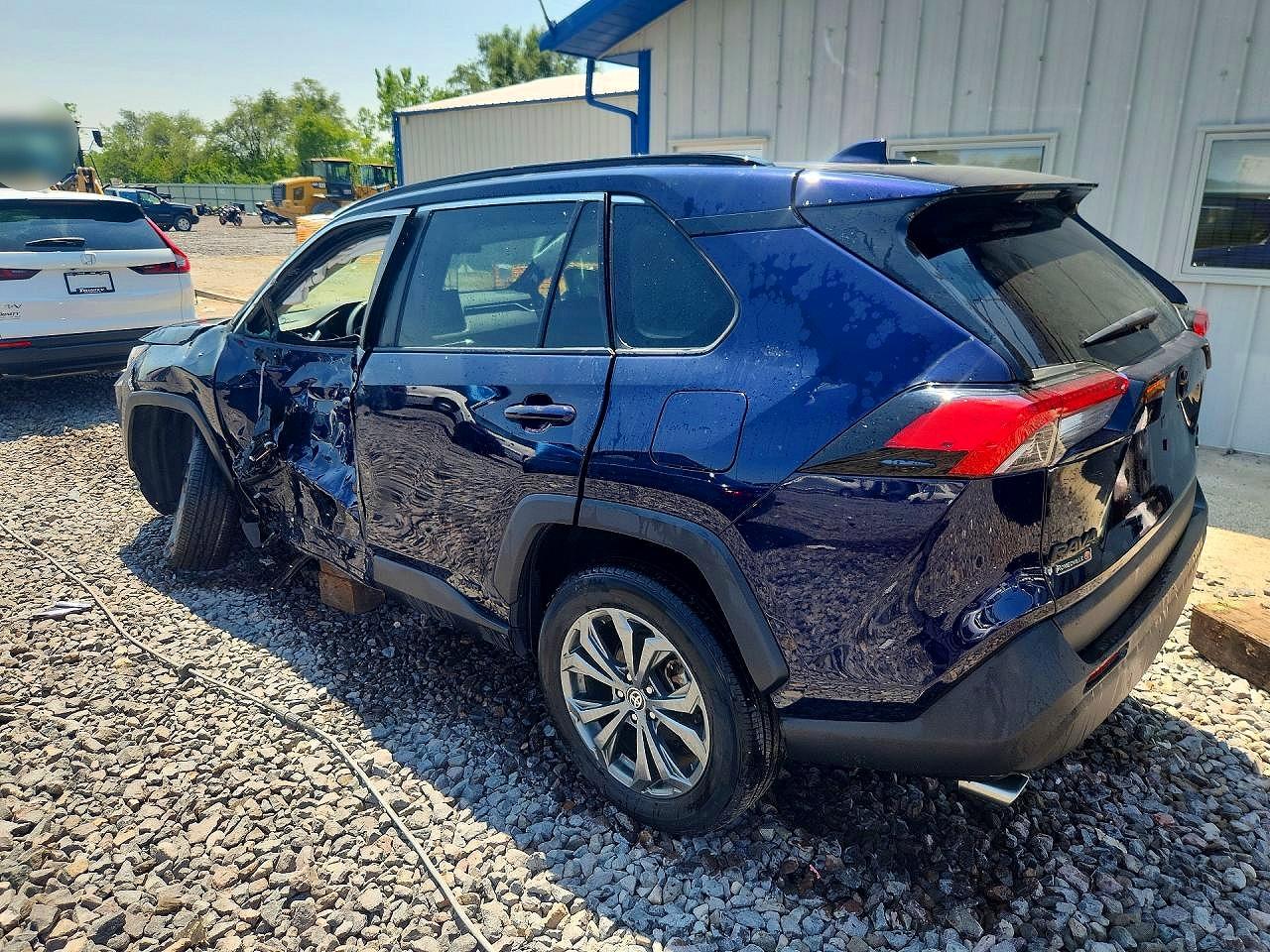 2022 Toyota Rav4 Xle Premium Blue vin: 4T3B6RFV8NU097109