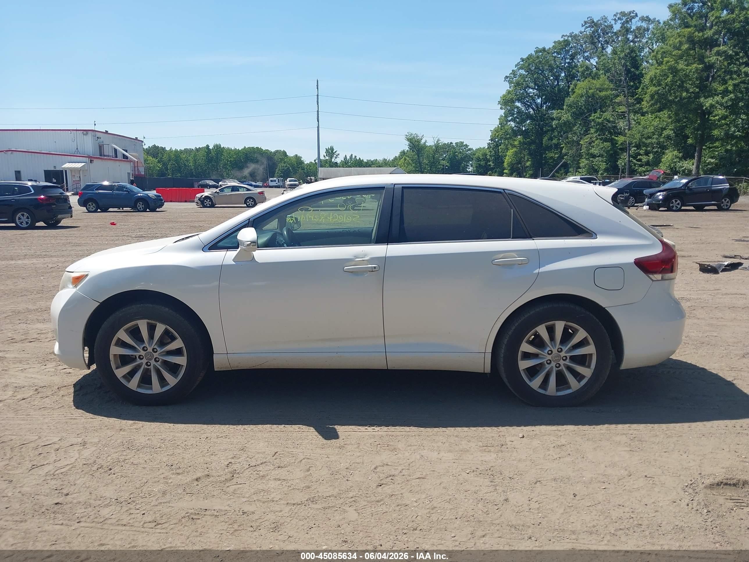 2013 Toyota Venza Le White vin: 4T3BA3BB0DU039890