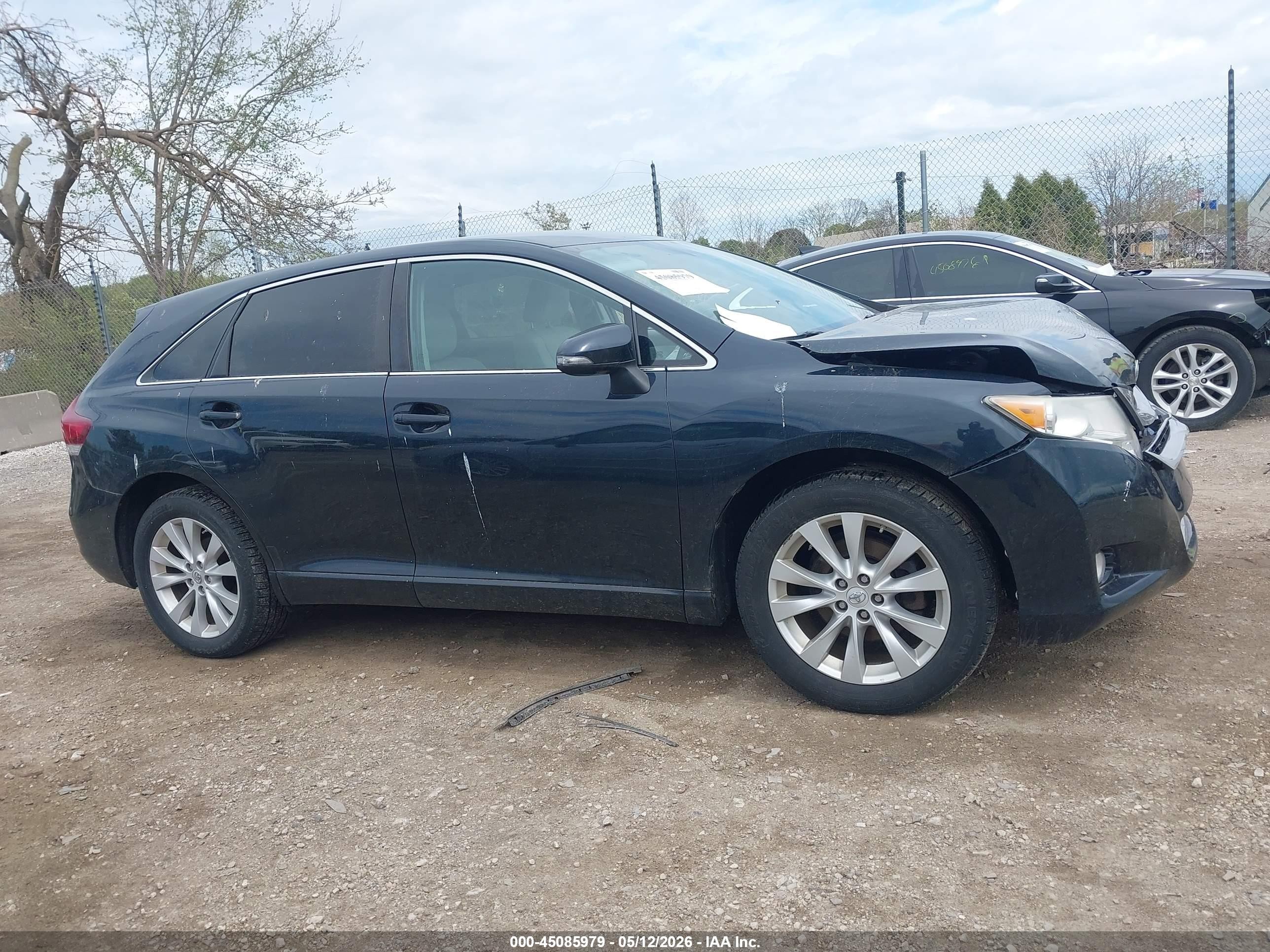2014 Toyota Venza Le Black vin: 4T3BA3BB0EU050664