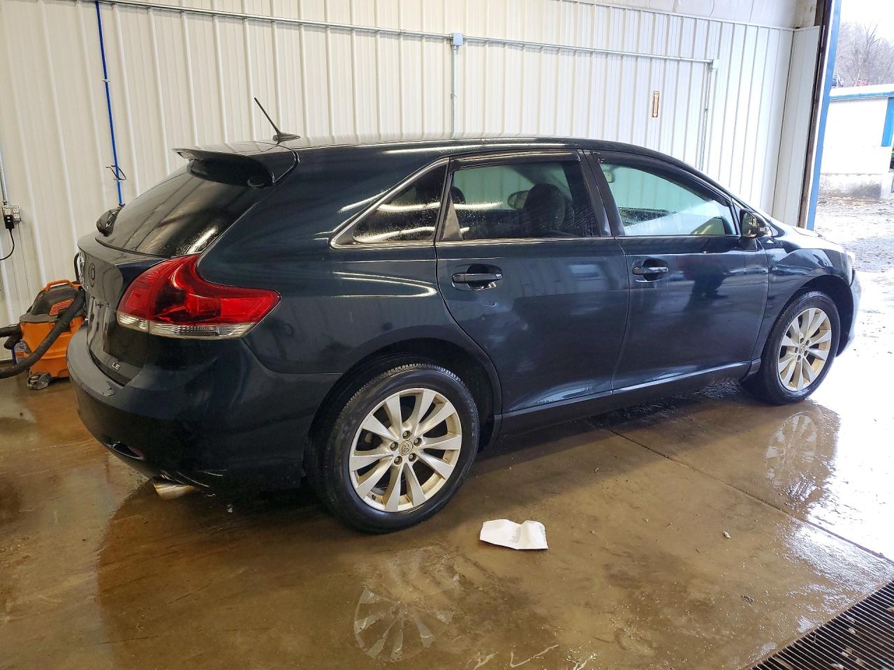 2013 Toyota Venza Le Blue vin: 4T3BA3BB1DU040692