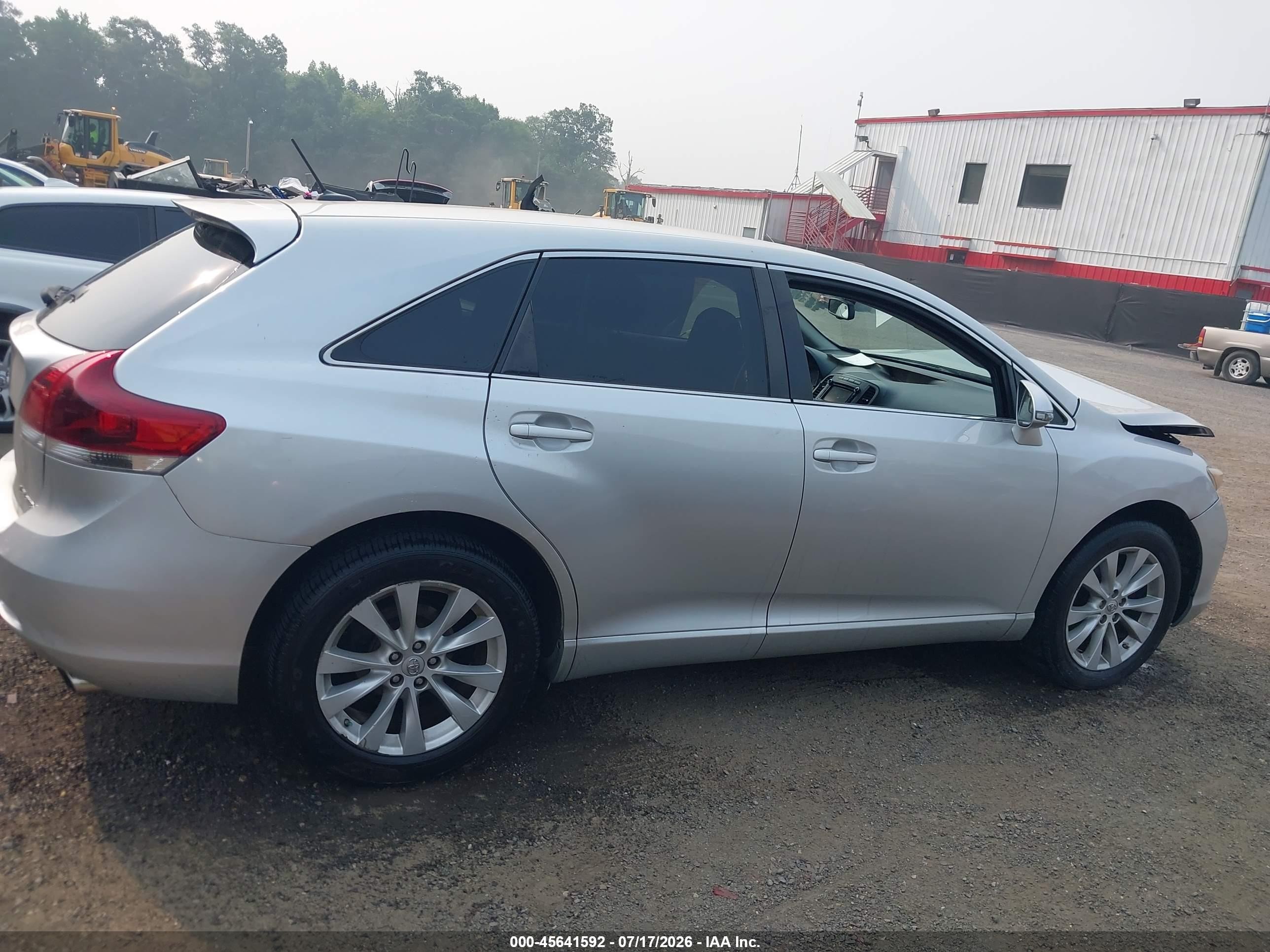 2014 Toyota Venza Le Silver vin: 4T3BA3BB1EU056943