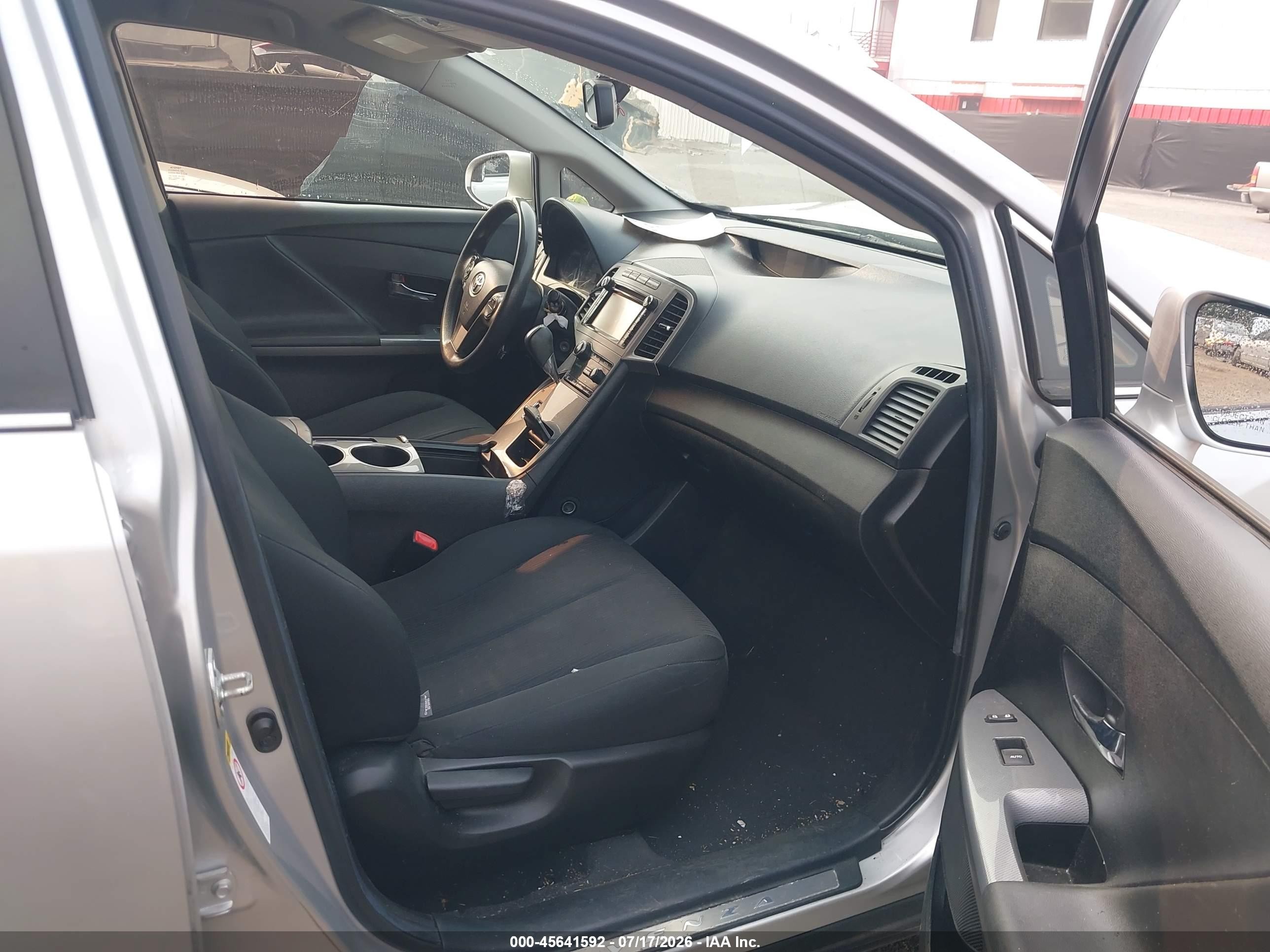 2014 Toyota Venza Le Silver vin: 4T3BA3BB1EU056943