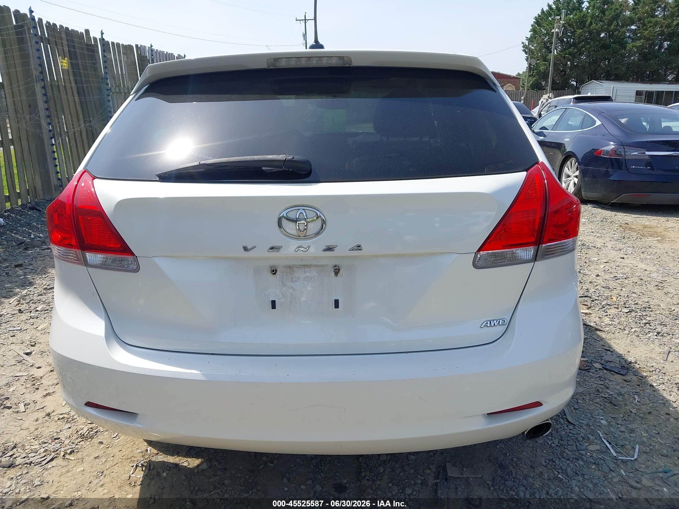 2011 Toyota Venza   White vin: 4T3BA3BB2BU022344