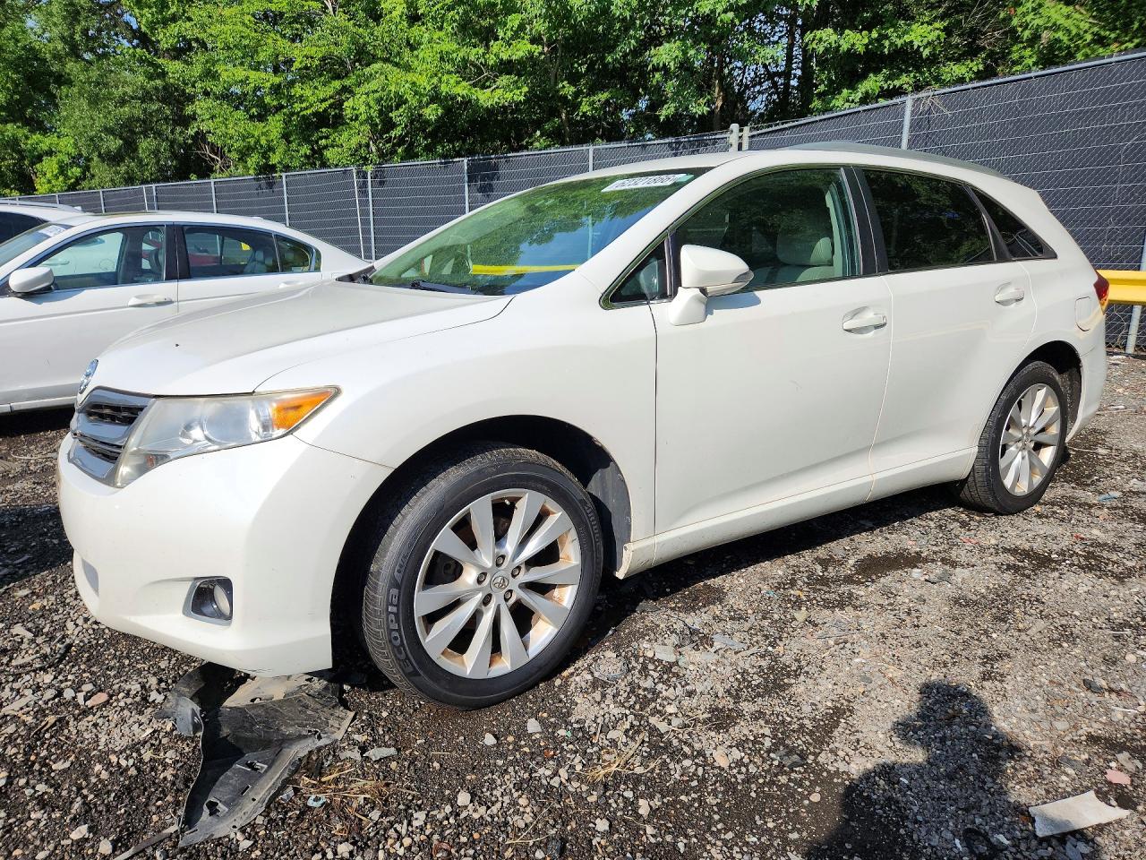 2014 Toyota Venza Le White vin: 4T3BA3BB2EU052769